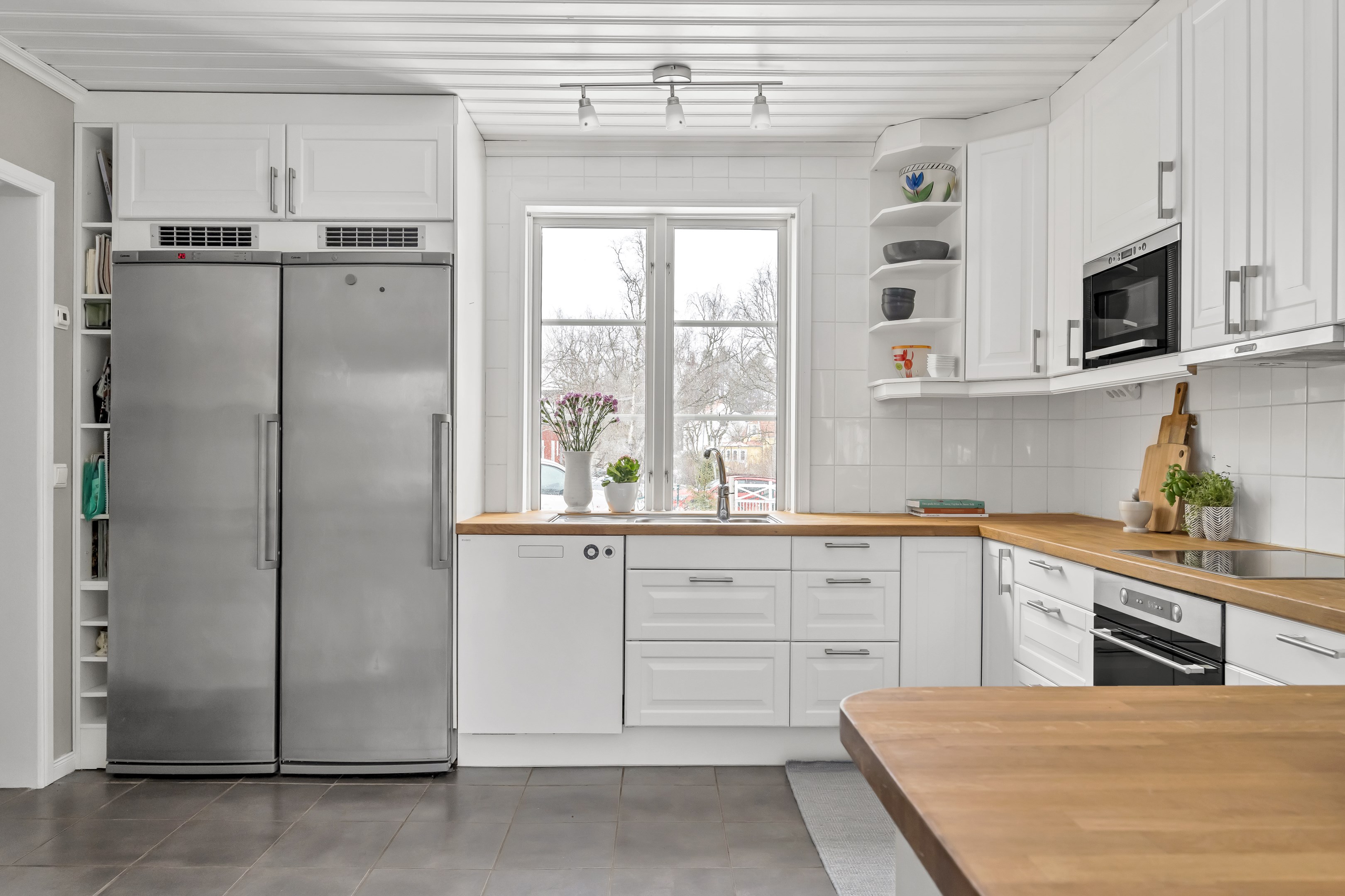 Bostadsbild från Hasselvägen 24, Såld i Storvreta, Uppsala