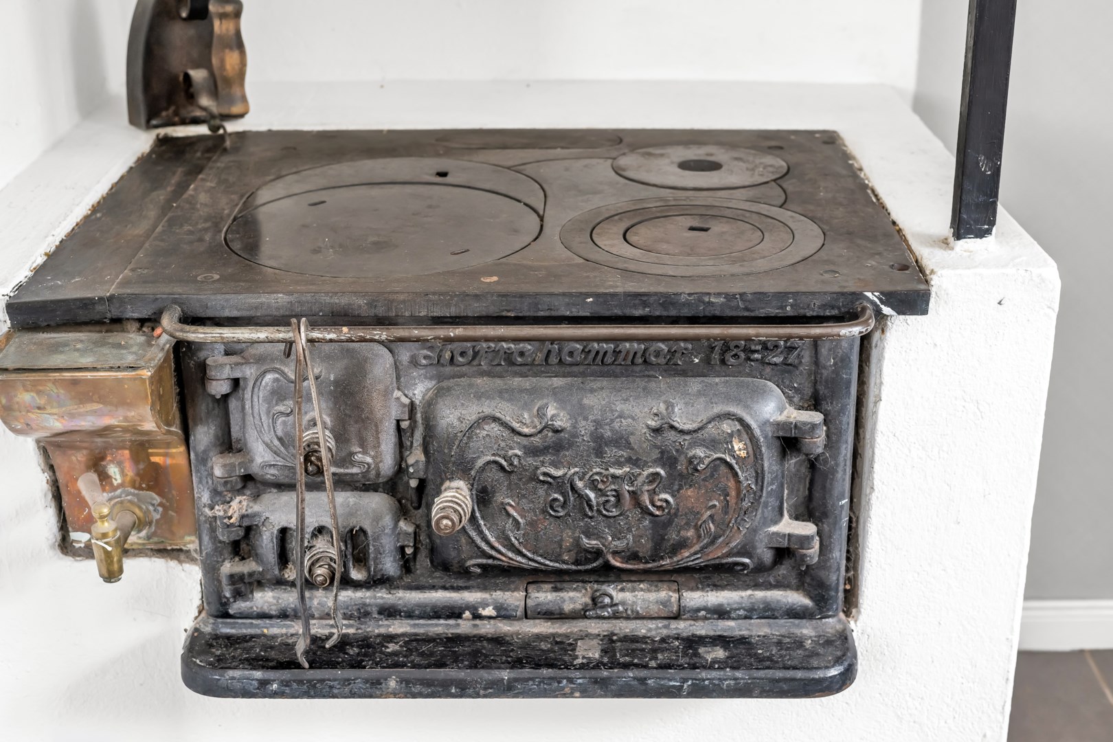 Bostadsbild från Hasselvägen 24, Såld i Storvreta, Uppsala