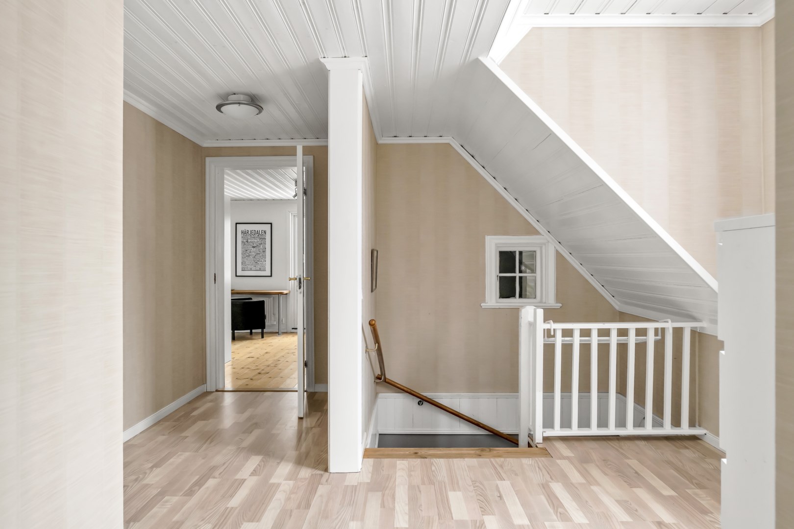 Bostadsbild från Hasselvägen 24, Såld i Storvreta, Uppsala