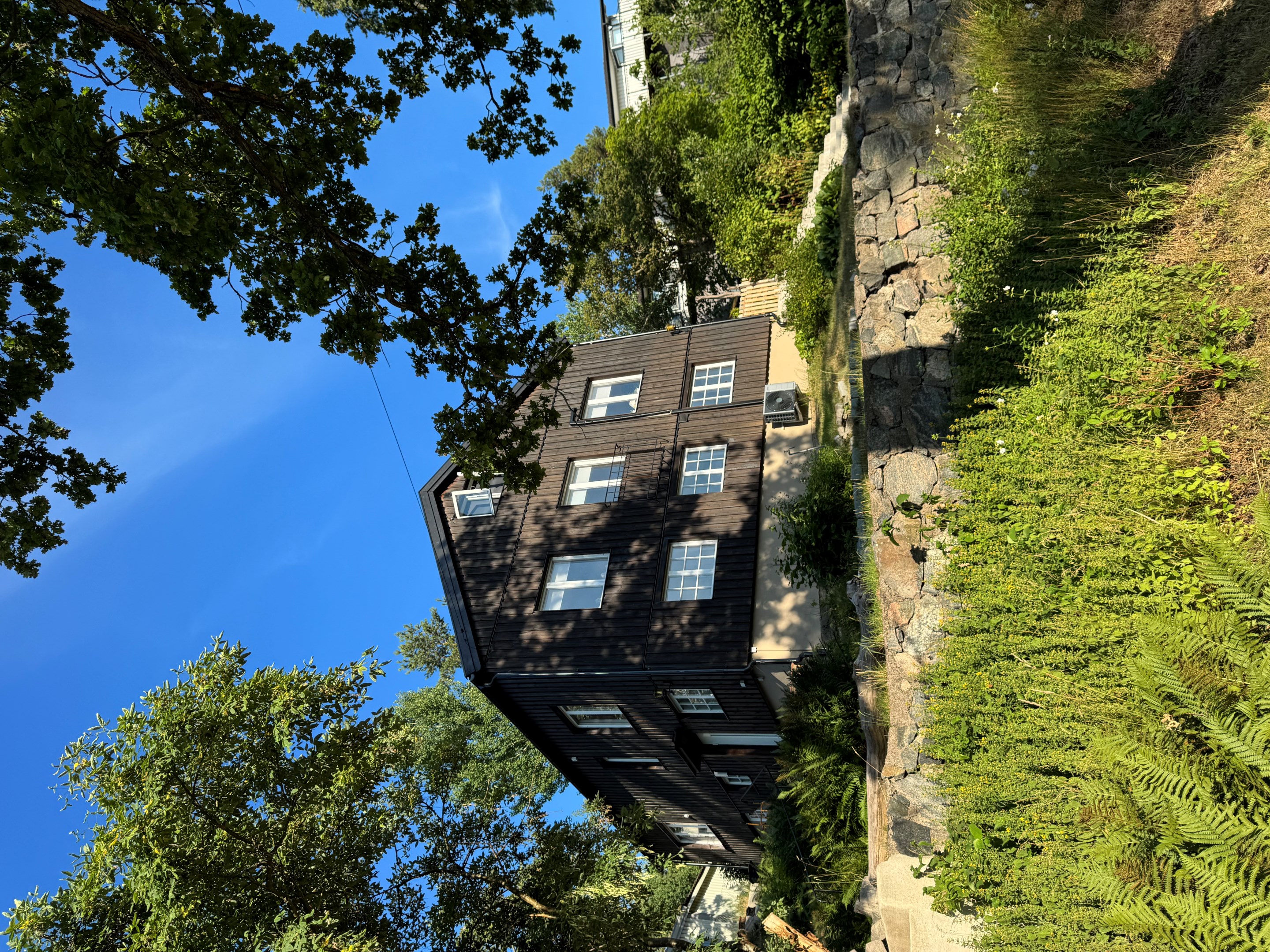 Bostadsbild från Hugins väg 4, Såld i Skuru, Nacka