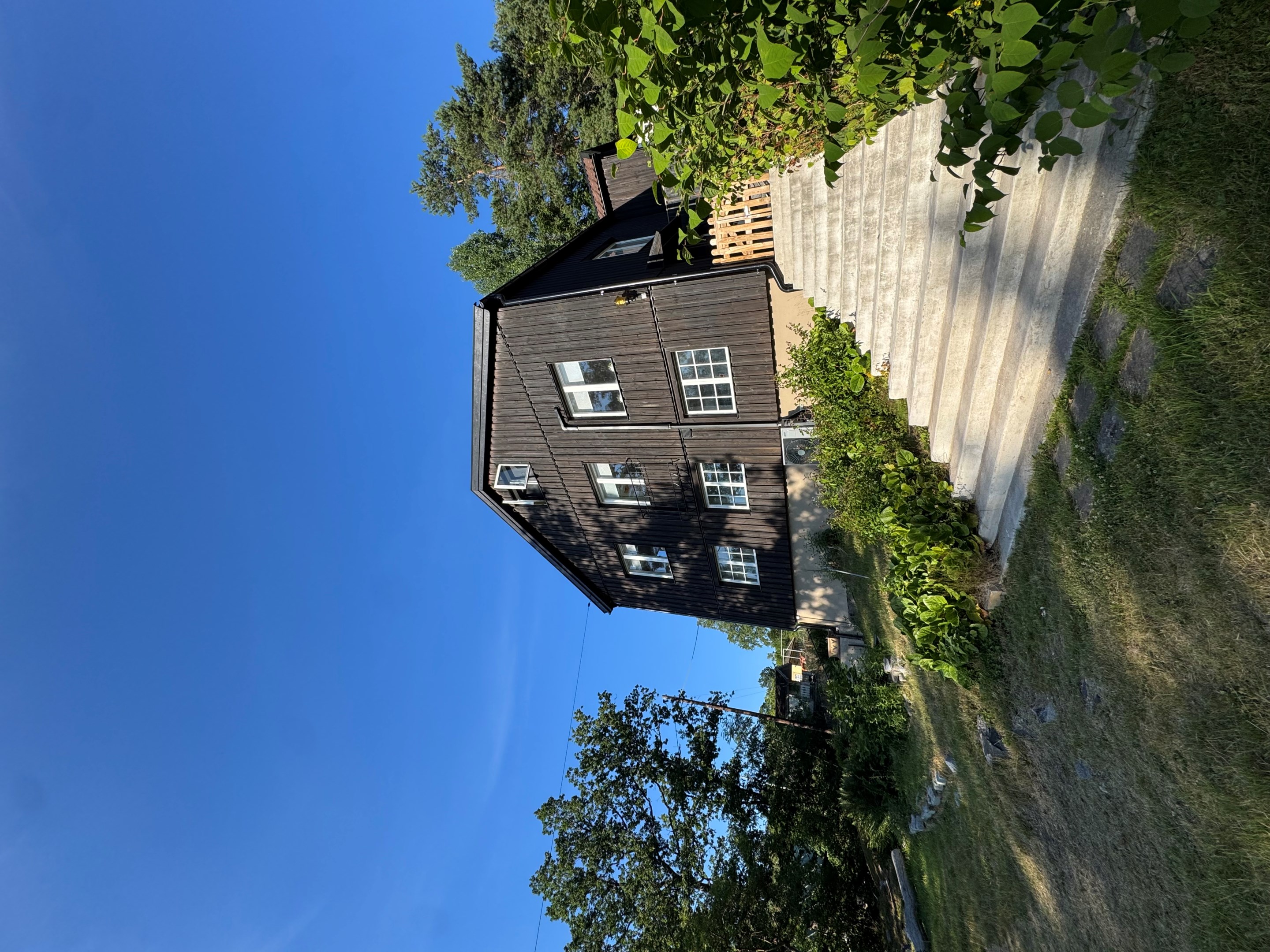 Bostadsbild från Hugins väg 4, Såld i Skuru, Nacka