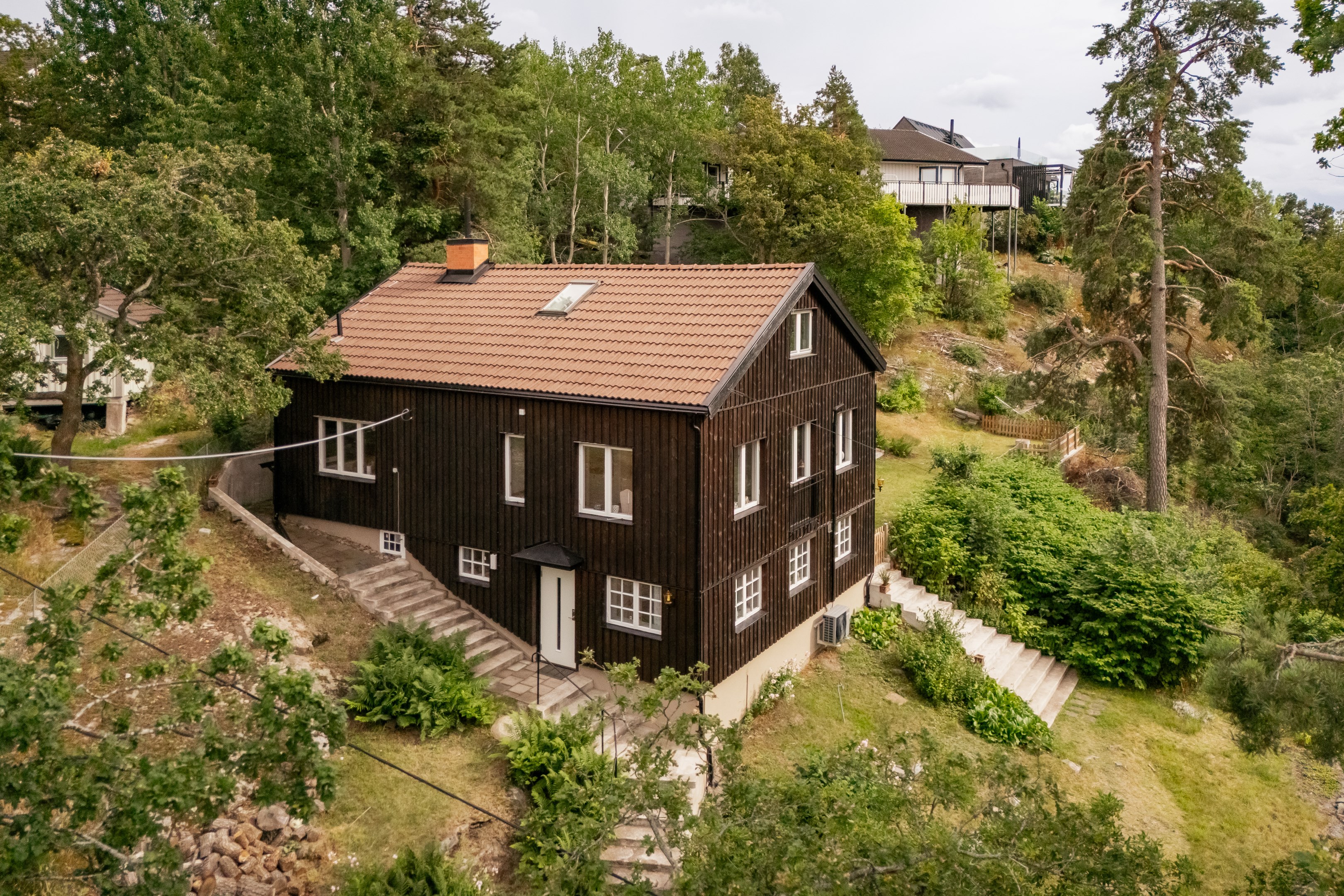 Bostadsbild från Hugins väg 4, Såld i Skuru, Nacka