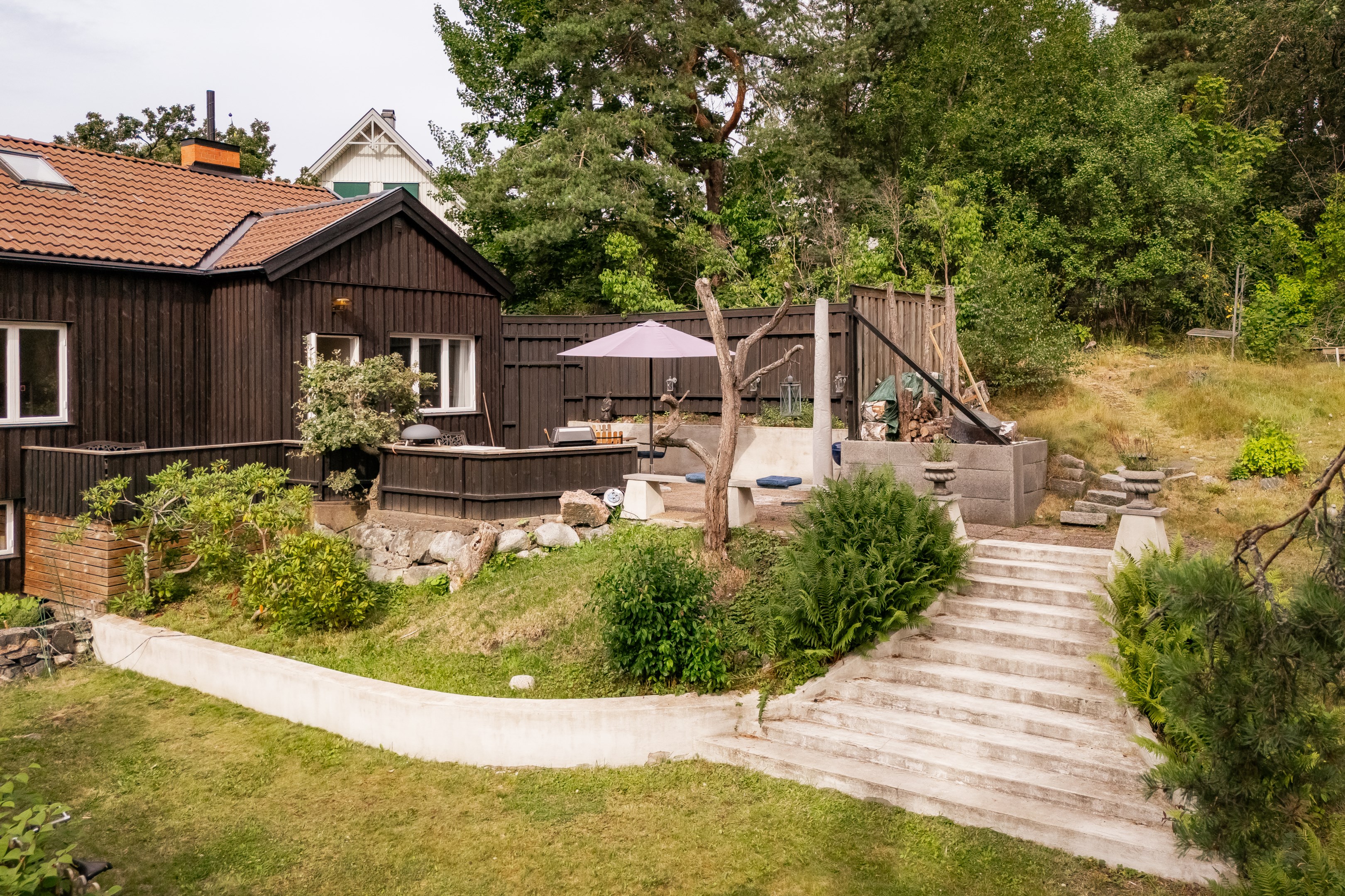 Bostadsbild från Hugins väg 4, Såld i Skuru, Nacka