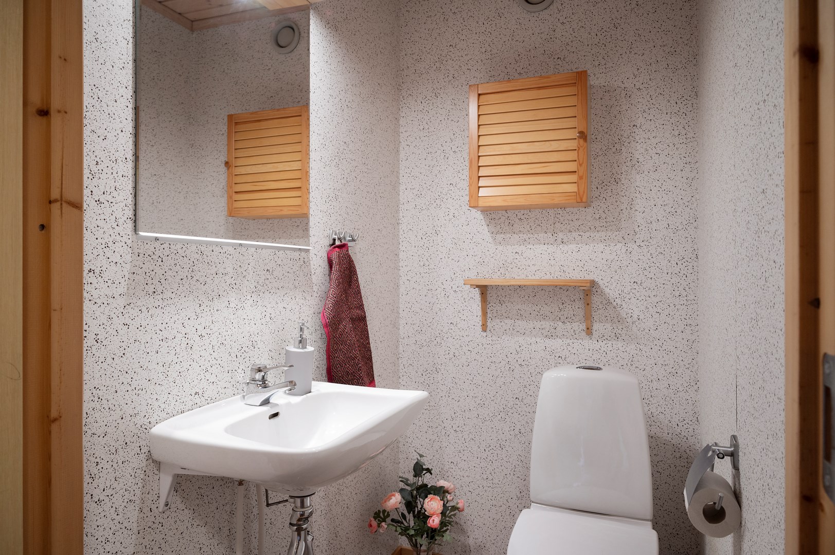 Bostadsbild från Kapellvägen 13, Såld i Skuru, Nacka