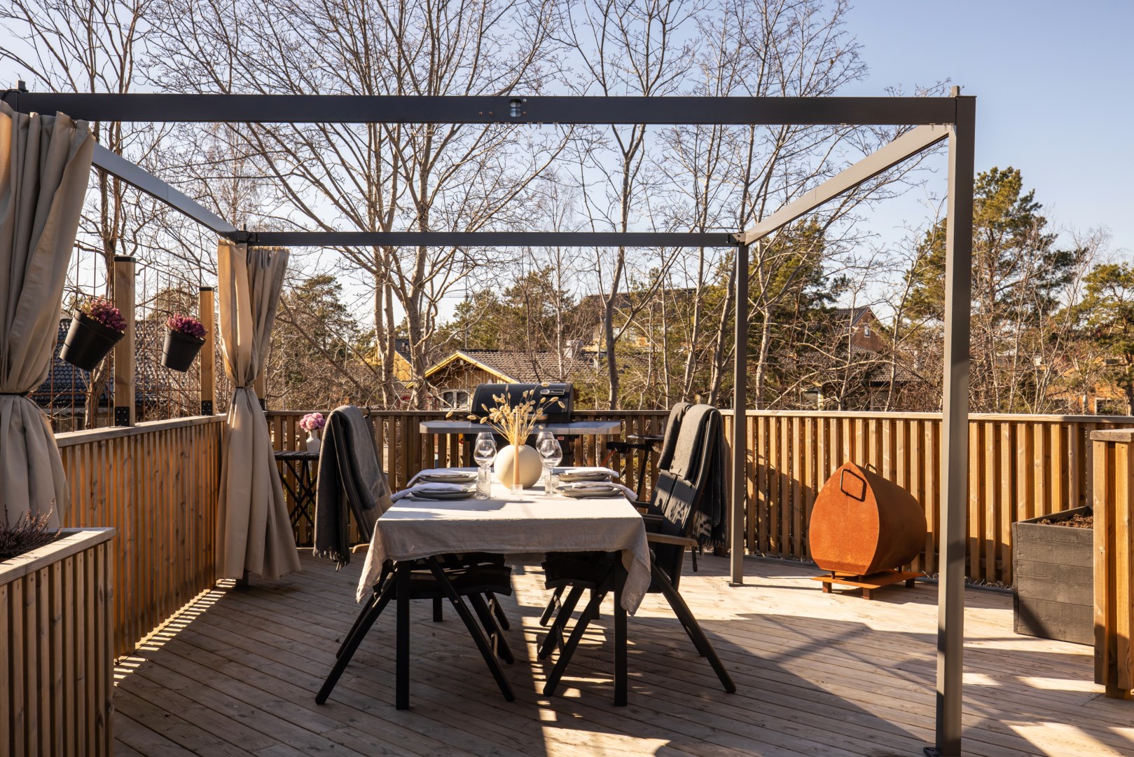 Bostadsbild från Norrholmsvägen 72, Såld i Östra Orminge, Nacka