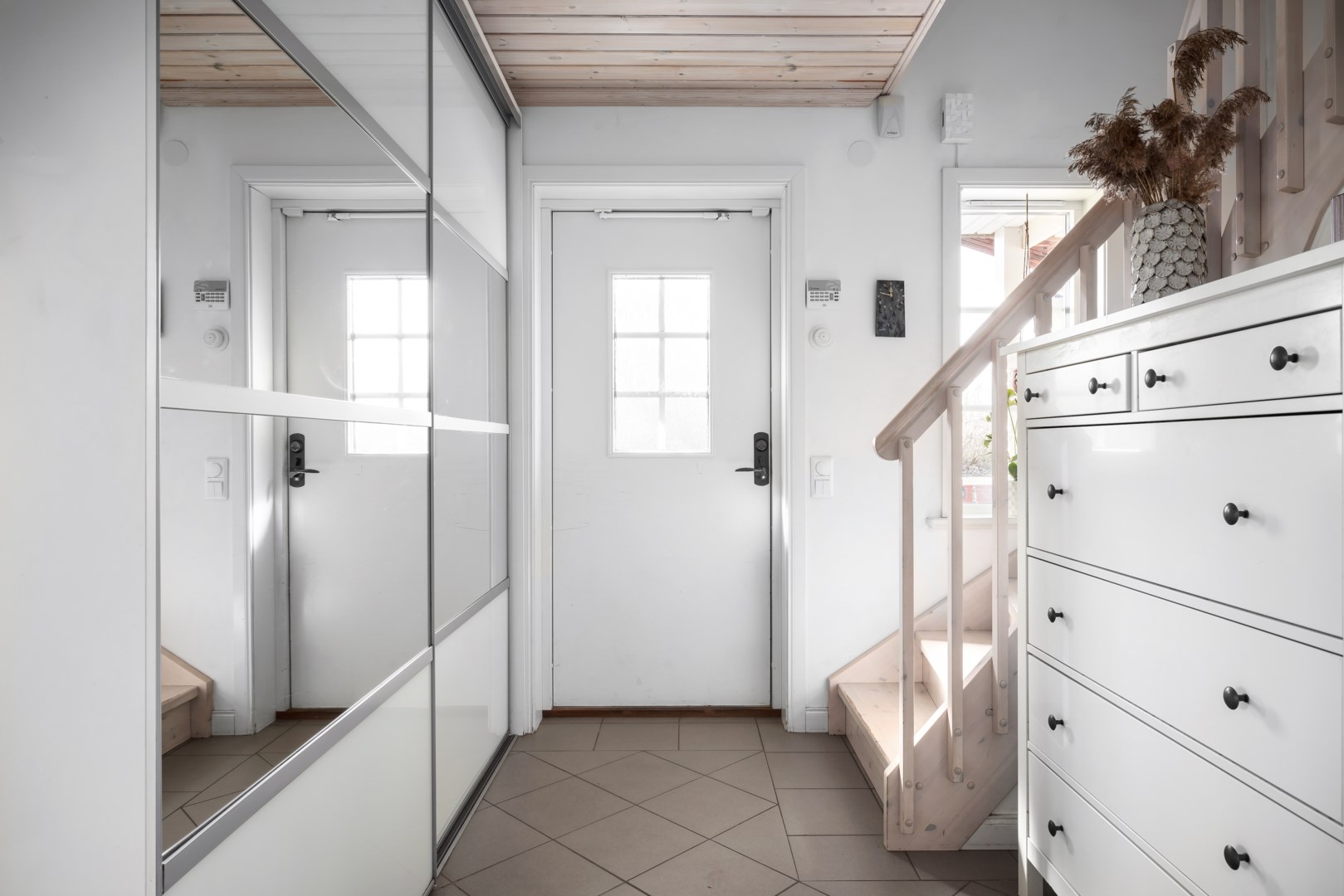 Bostadsbild från Ältavägen 171B, Såld i Älta, Nacka