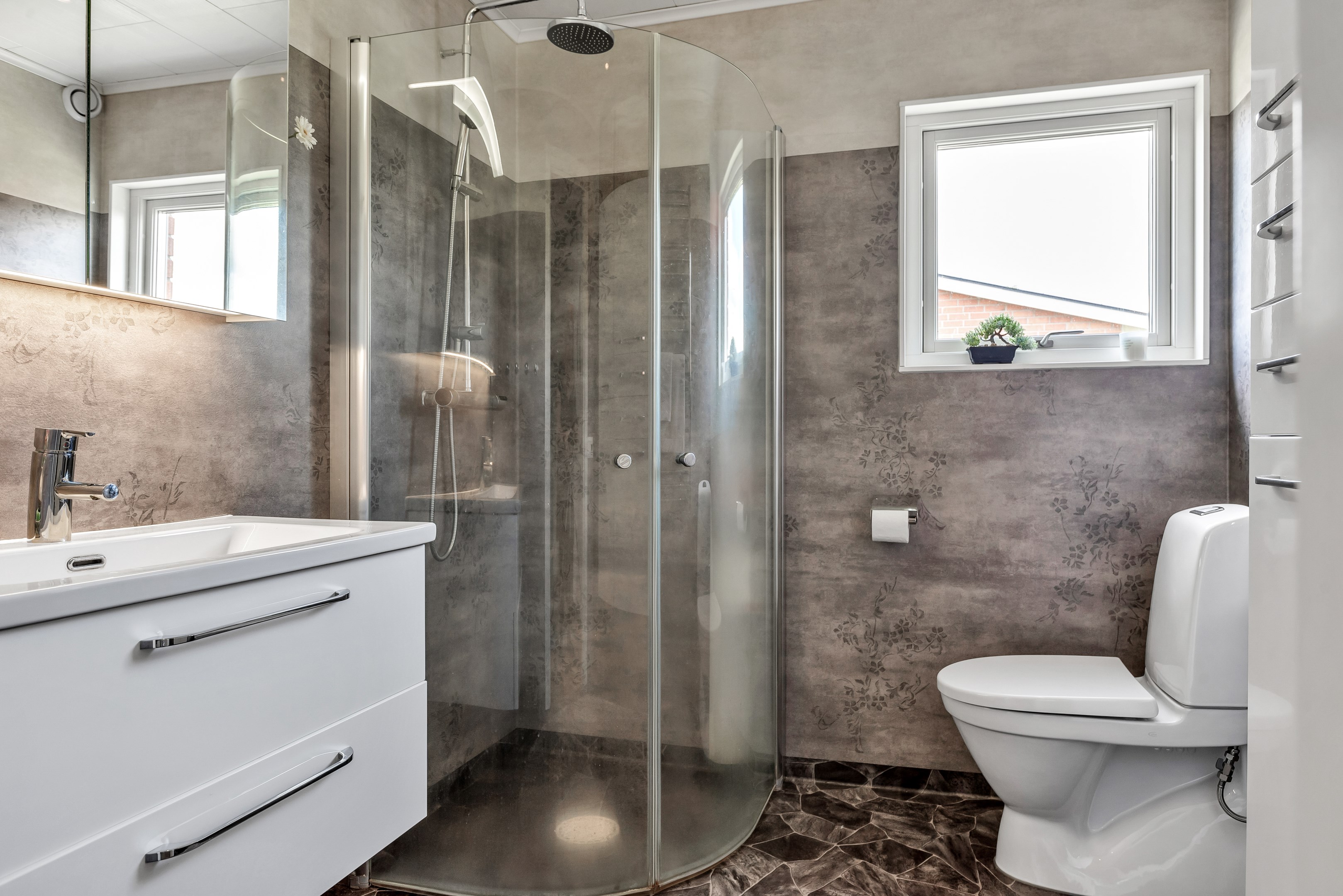 Bostadsbild från Flottiljgatan 14, Såld i Bärby Hage, Uppsala