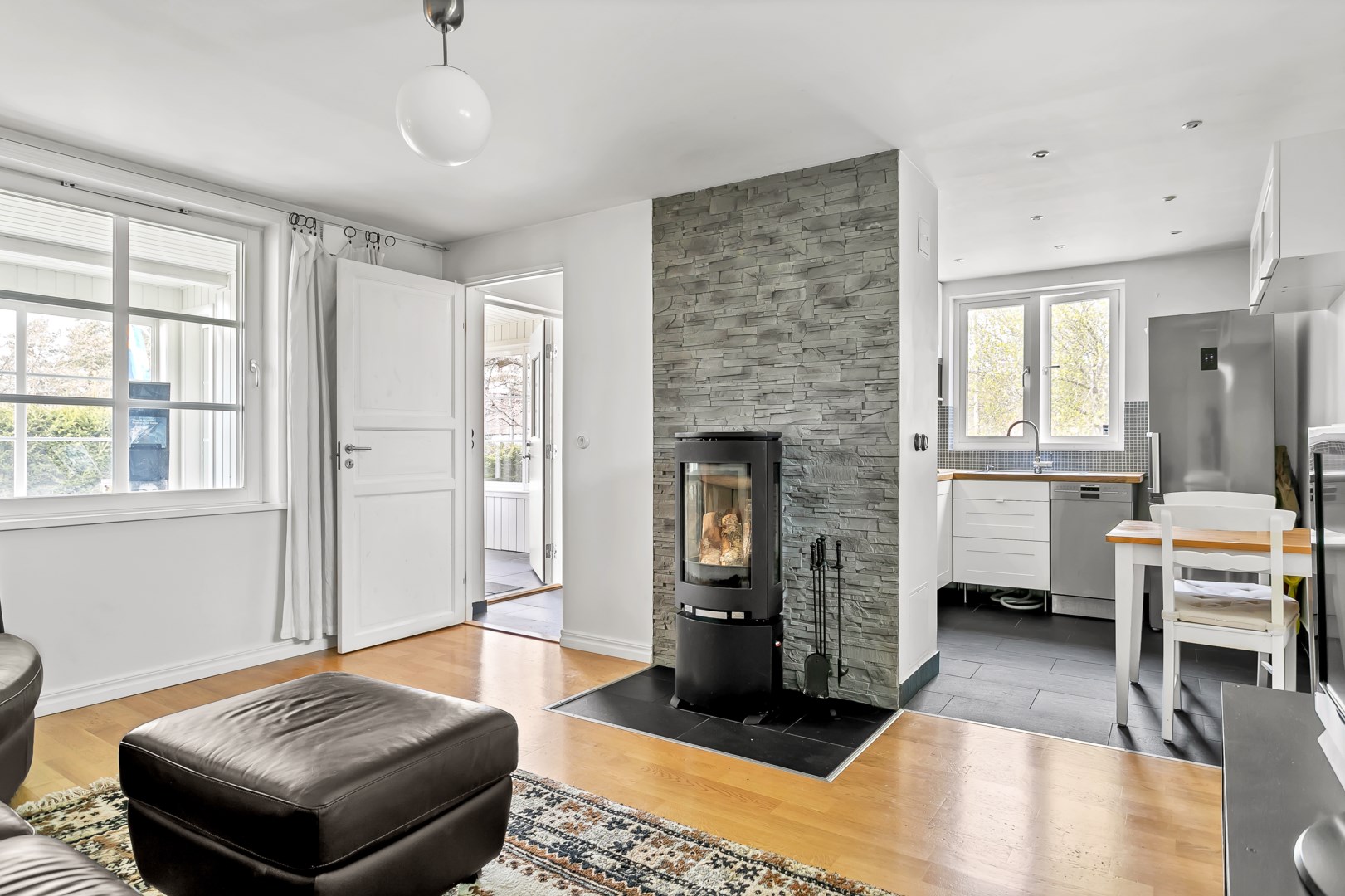 Bostadsbild från Lyssnavägen 6, Såld i Graneberg, Uppsala