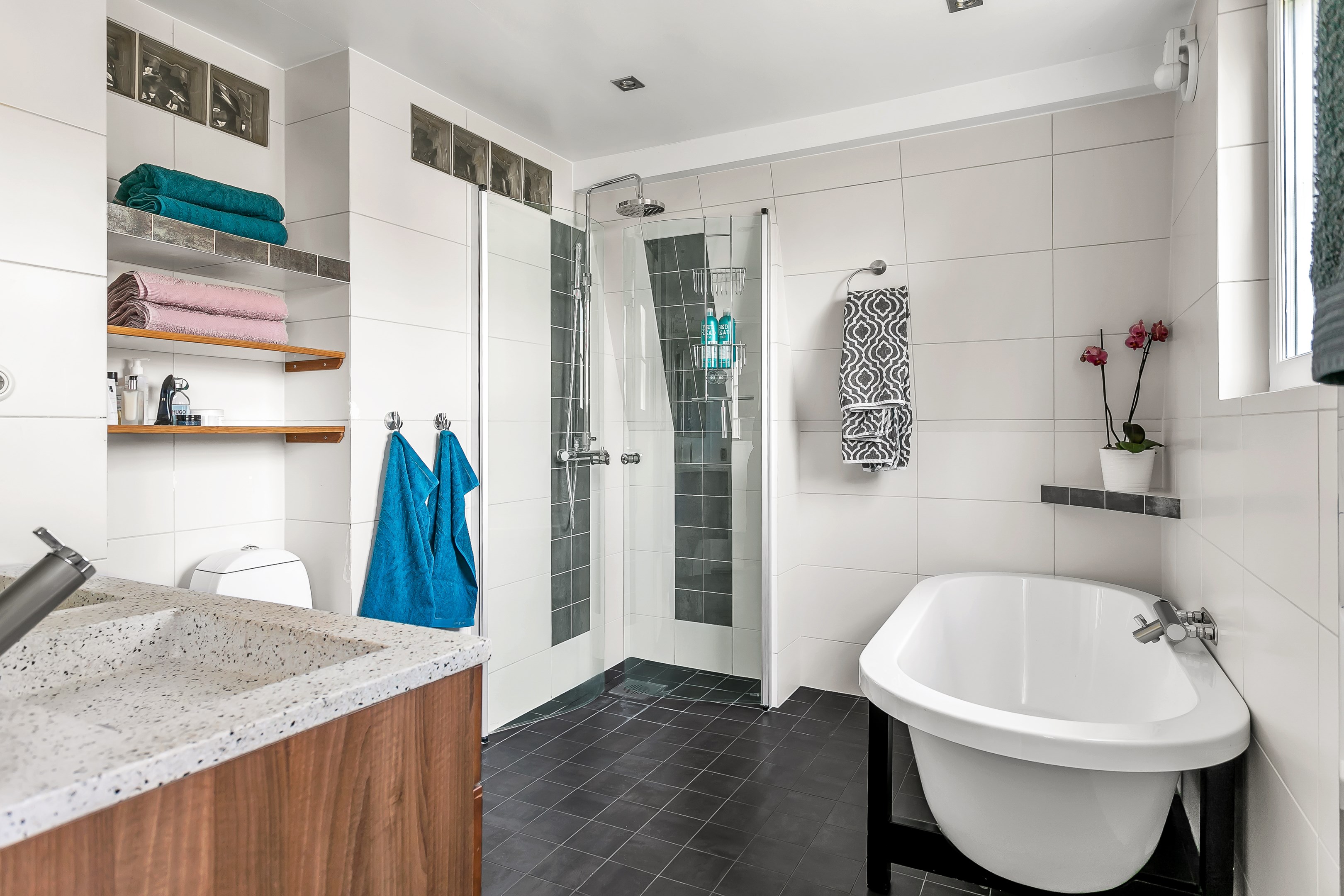 Bostadsbild från Lyssnavägen 6, Såld i Graneberg, Uppsala