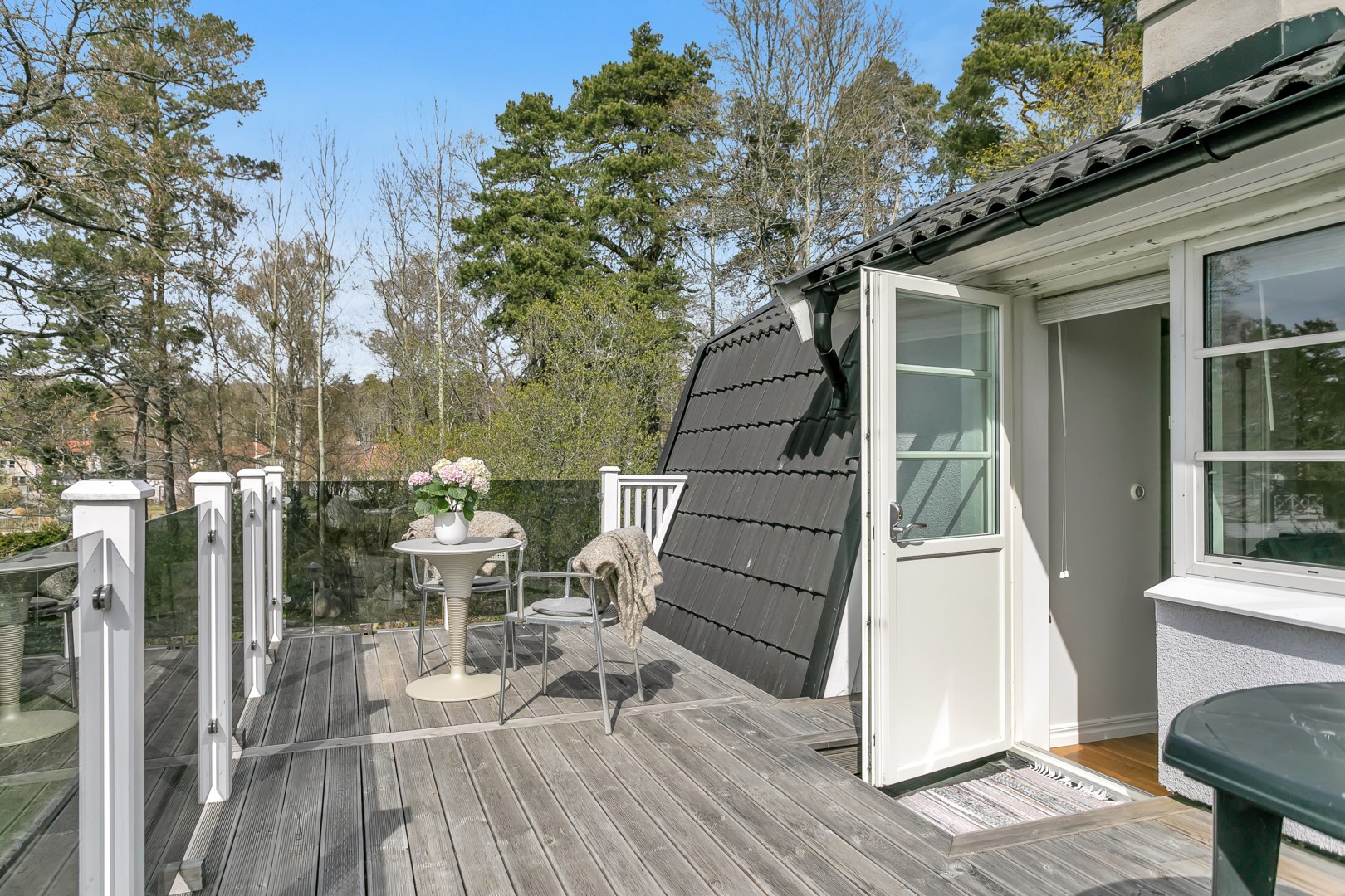 Bostadsbild från Lyssnavägen 6, Såld i Graneberg, Uppsala