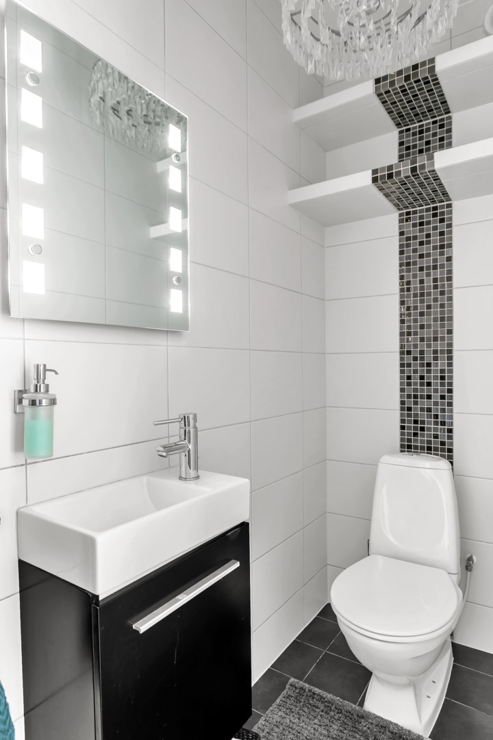 Bostadsbild från Lyssnavägen 6, Såld i Graneberg, Uppsala