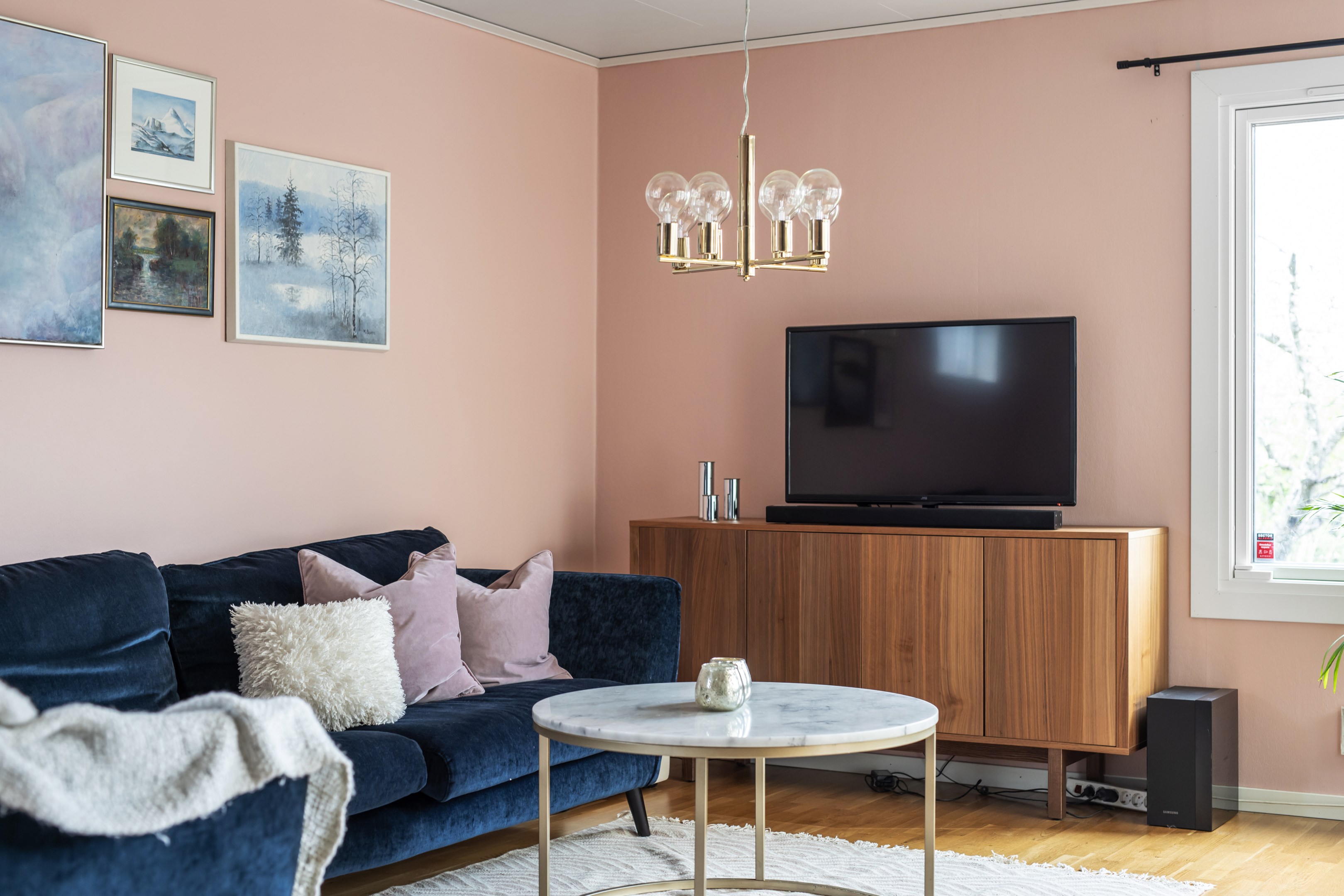 Bostadsbild från Ängsövägen 18, Såld i Krokhöjden, Nacka