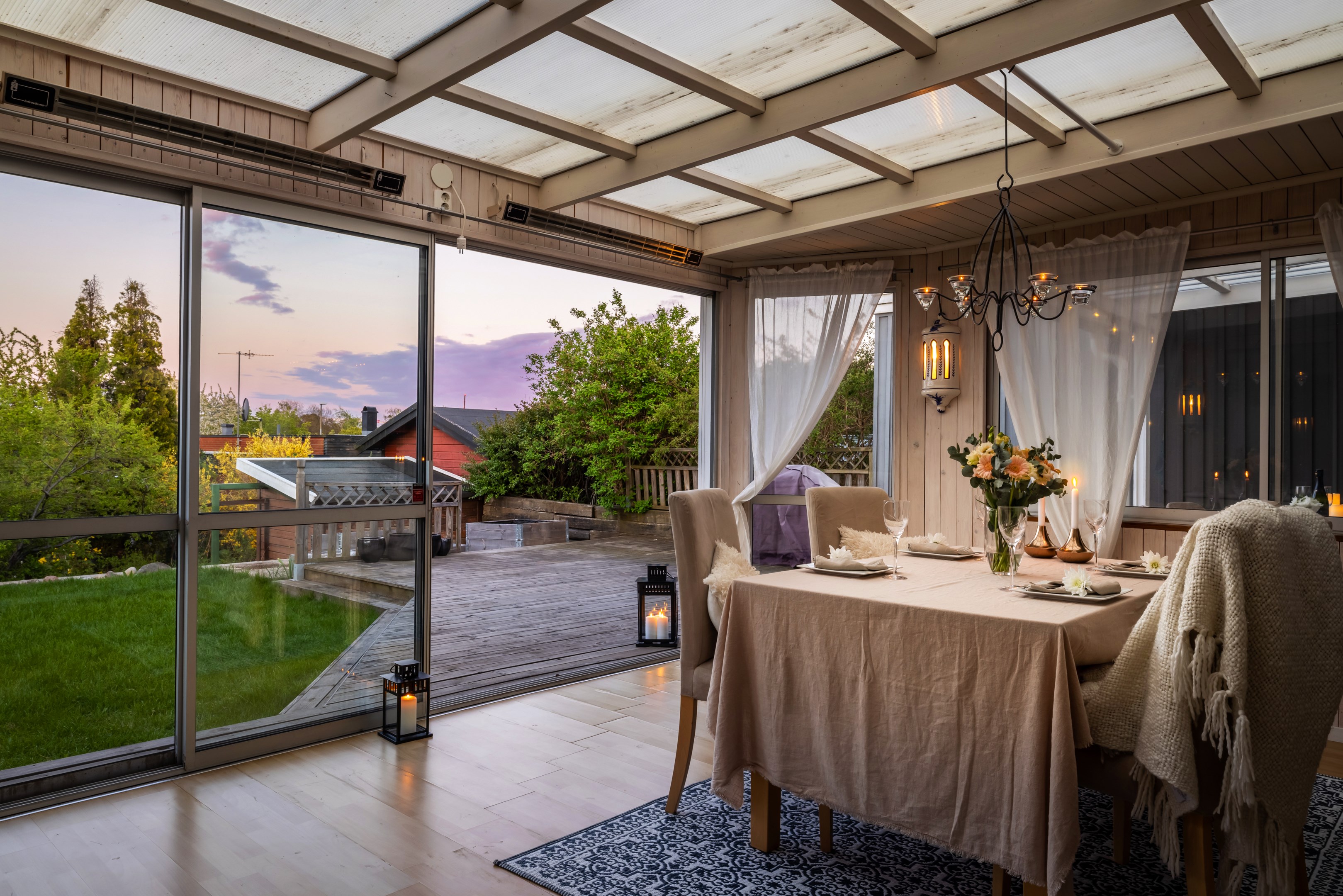 Bostadsbild från Ängsövägen 18, Såld i Krokhöjden, Nacka