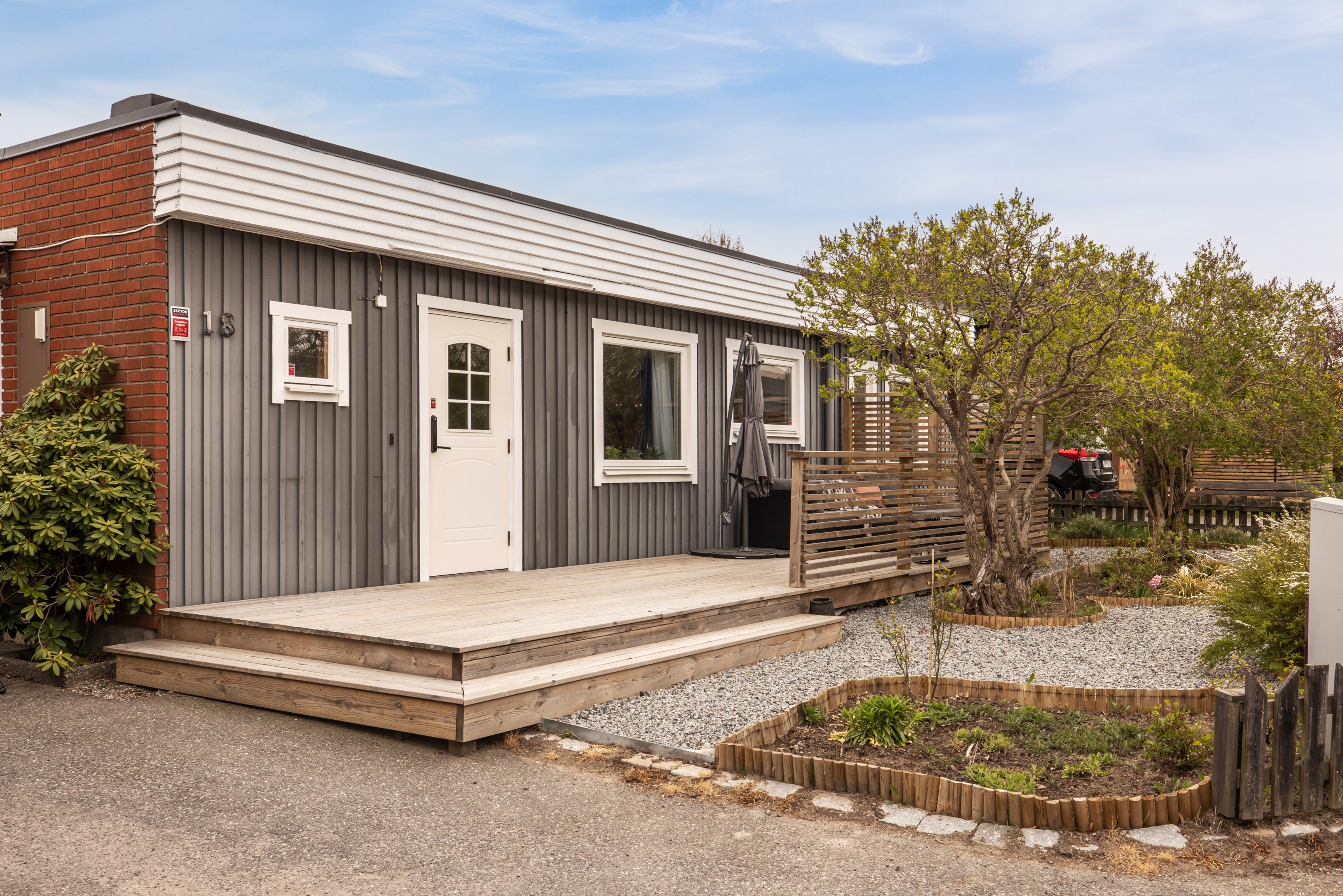 Bostadsbild från Ängsövägen 18, Såld i Krokhöjden, Nacka