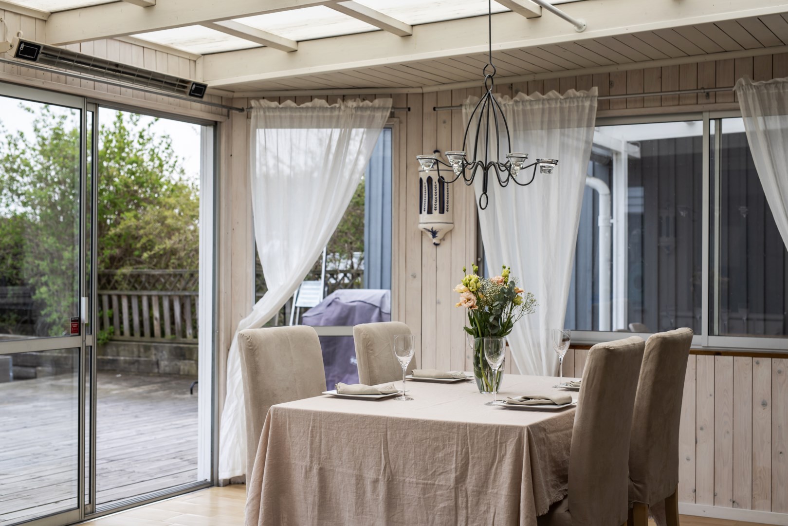 Bostadsbild från Ängsövägen 18, Såld i Krokhöjden, Nacka