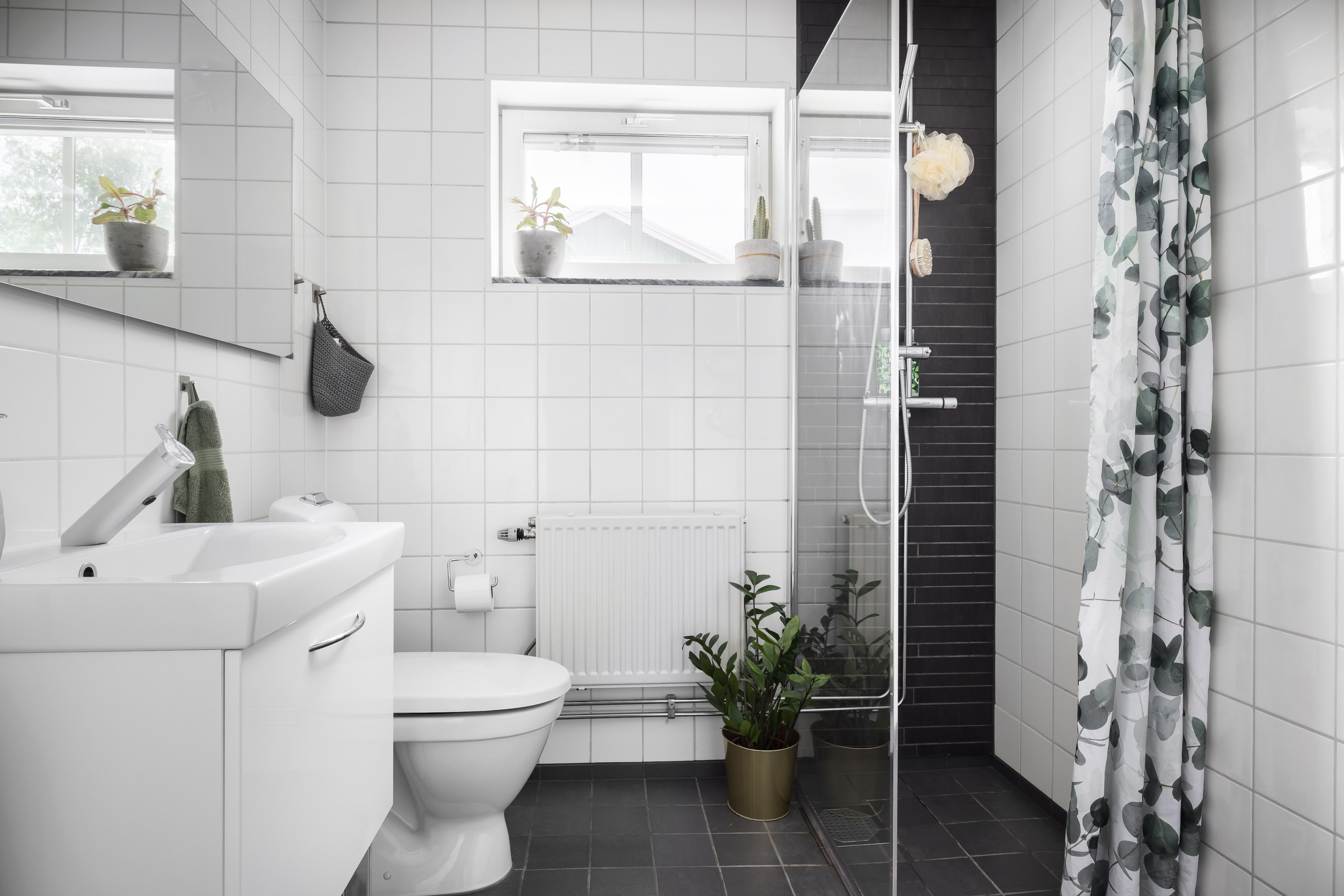 Bostadsbild från Nötskrikevägen 44, Såld i Ösbydalen, Värmdö