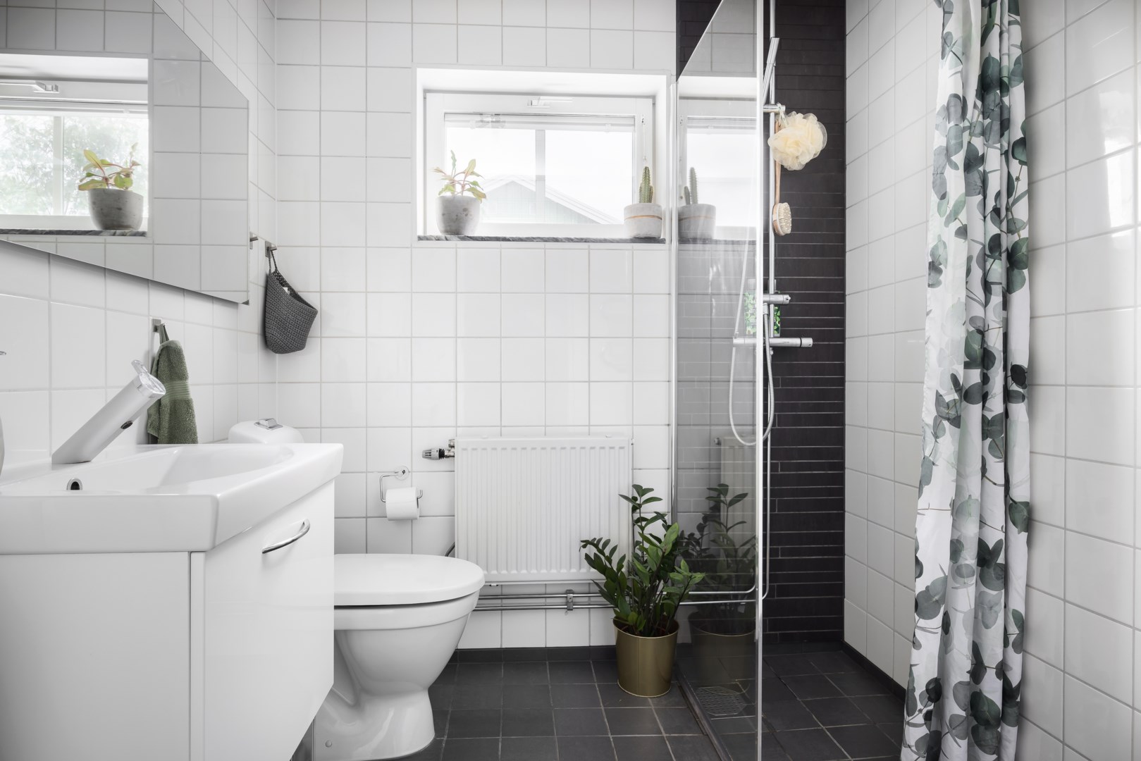 Bostadsbild från Nötskrikevägen 44, Såld i Ösbydalen, Värmdö