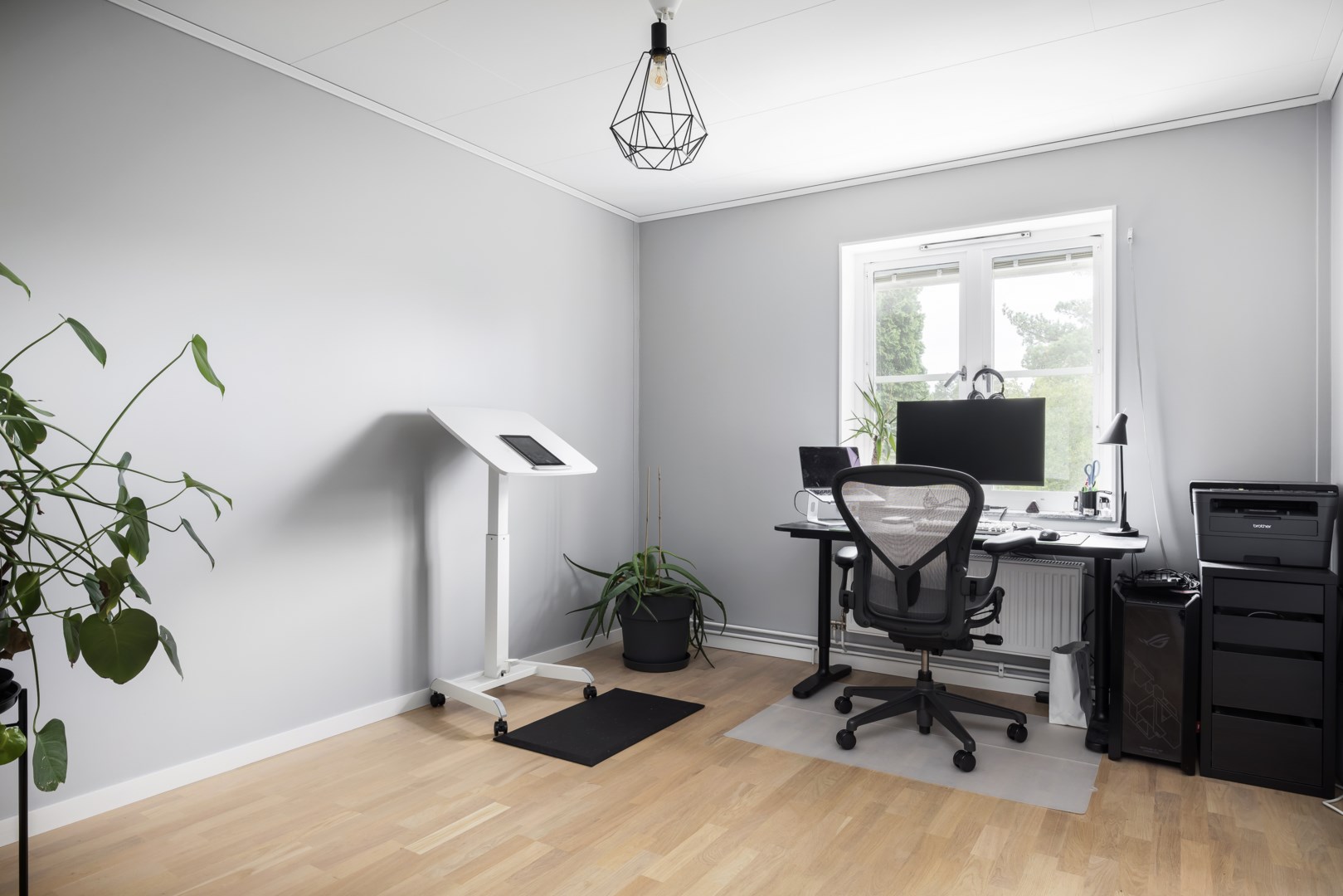 Bostadsbild från Nötskrikevägen 44, Såld i Ösbydalen, Värmdö