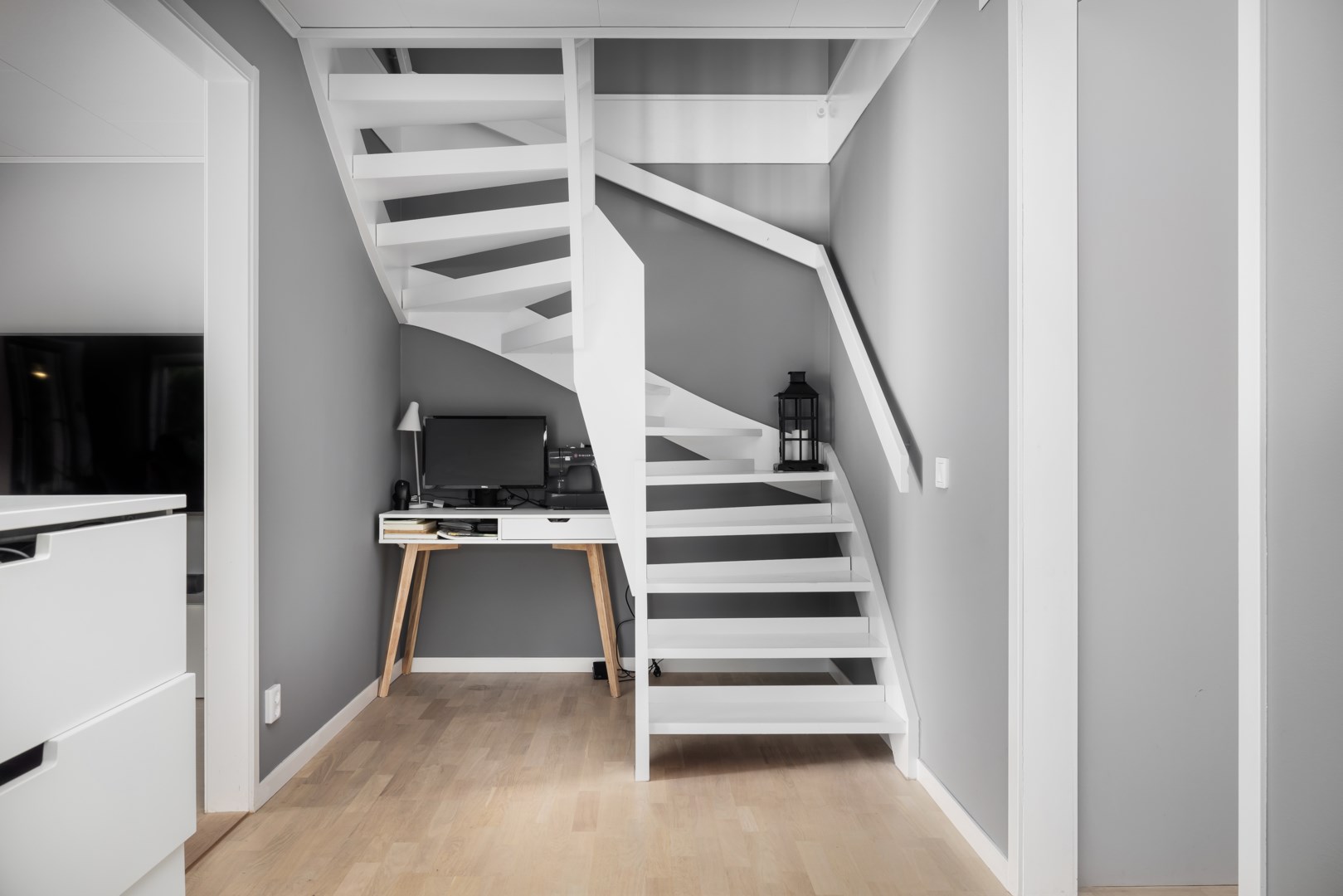 Bostadsbild från Nötskrikevägen 44, Såld i Ösbydalen, Värmdö