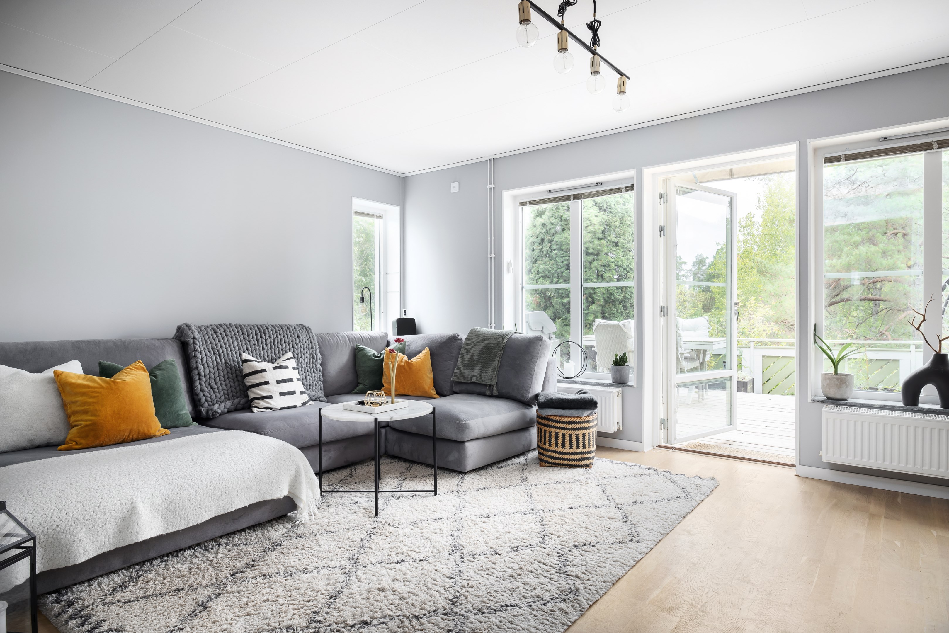 Bostadsbild från Nötskrikevägen 44, Såld i Ösbydalen, Värmdö