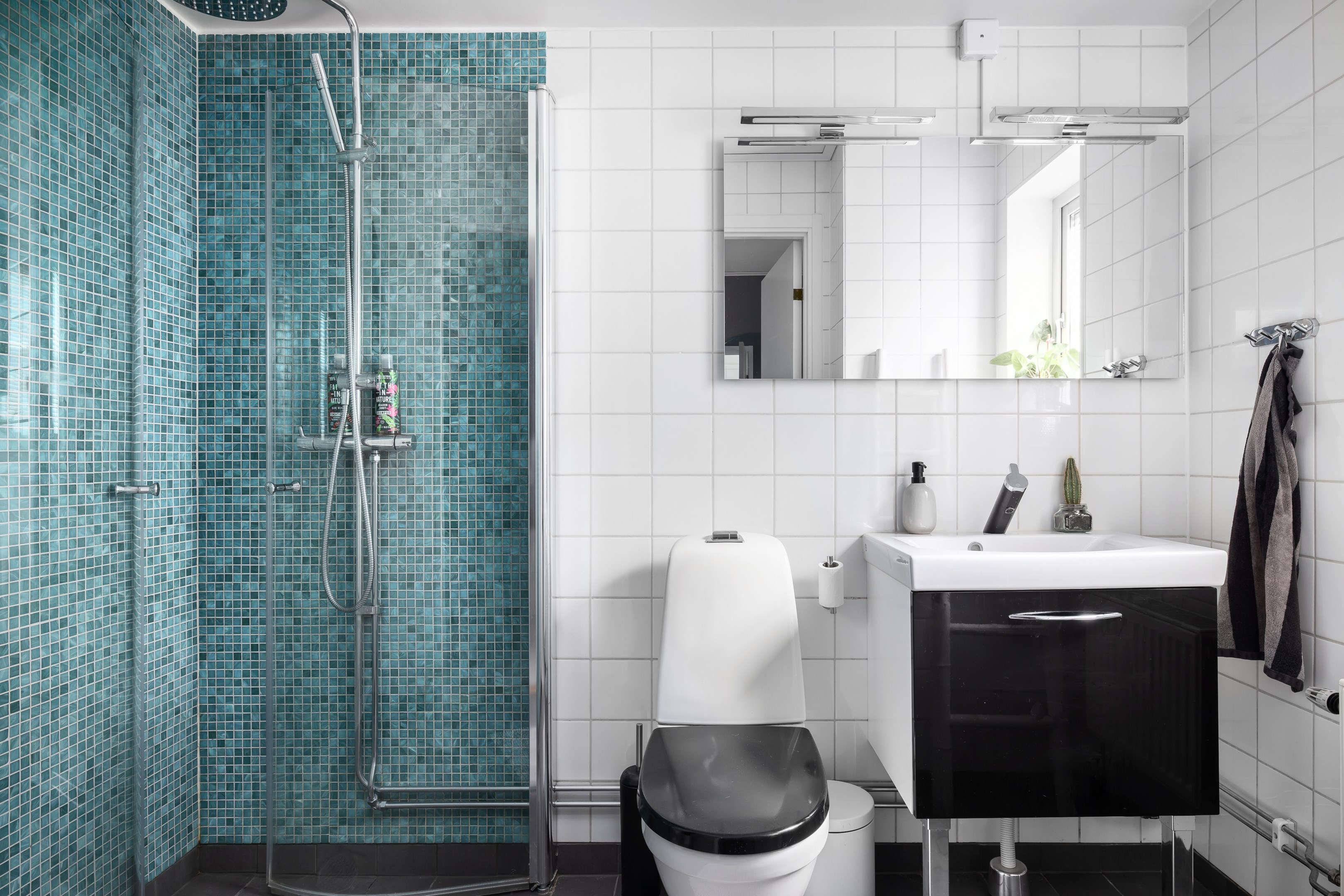 Bostadsbild från Nötskrikevägen 44, Såld i Ösbydalen, Värmdö