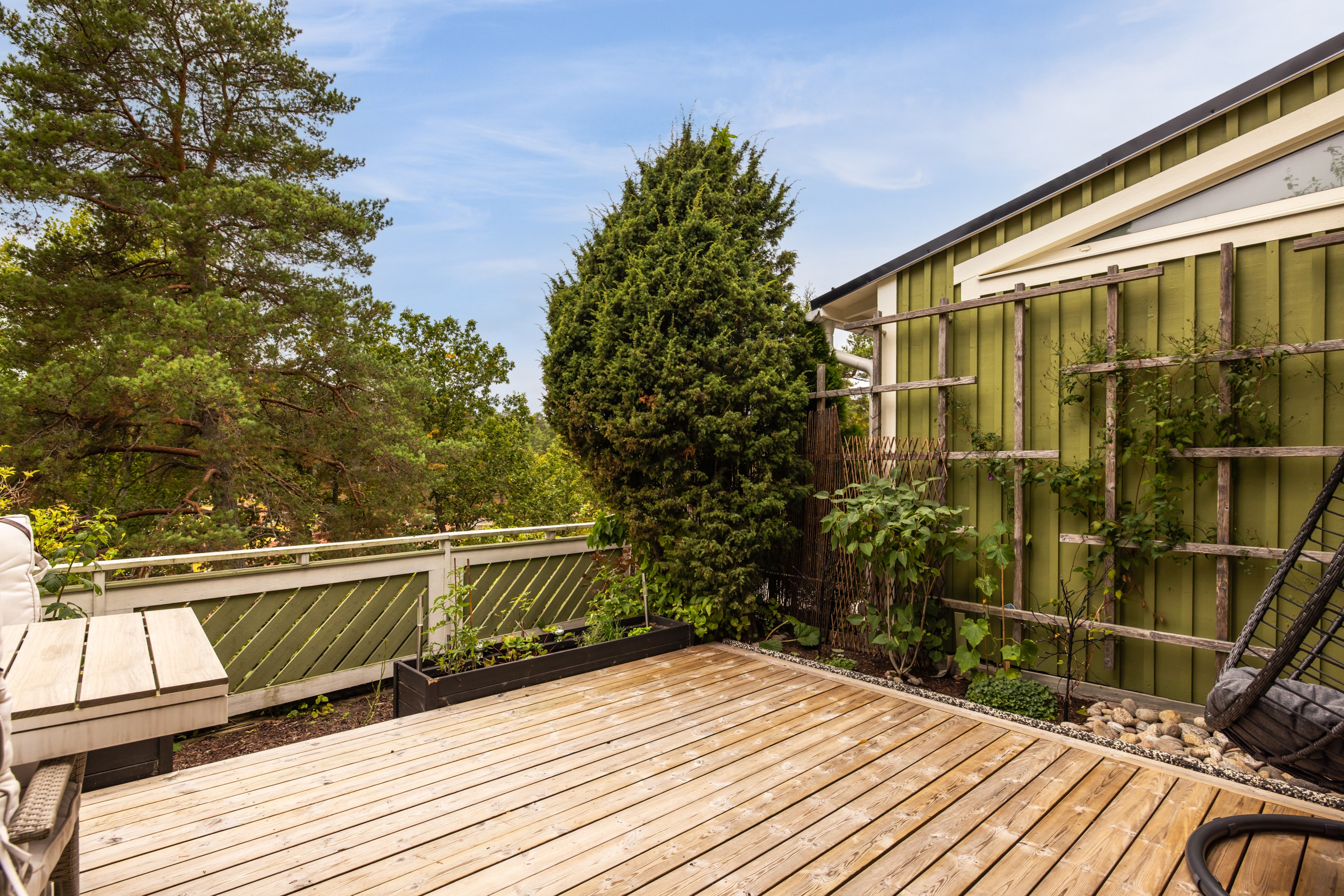 Bostadsbild från Nötskrikevägen 44, Såld i Ösbydalen, Värmdö