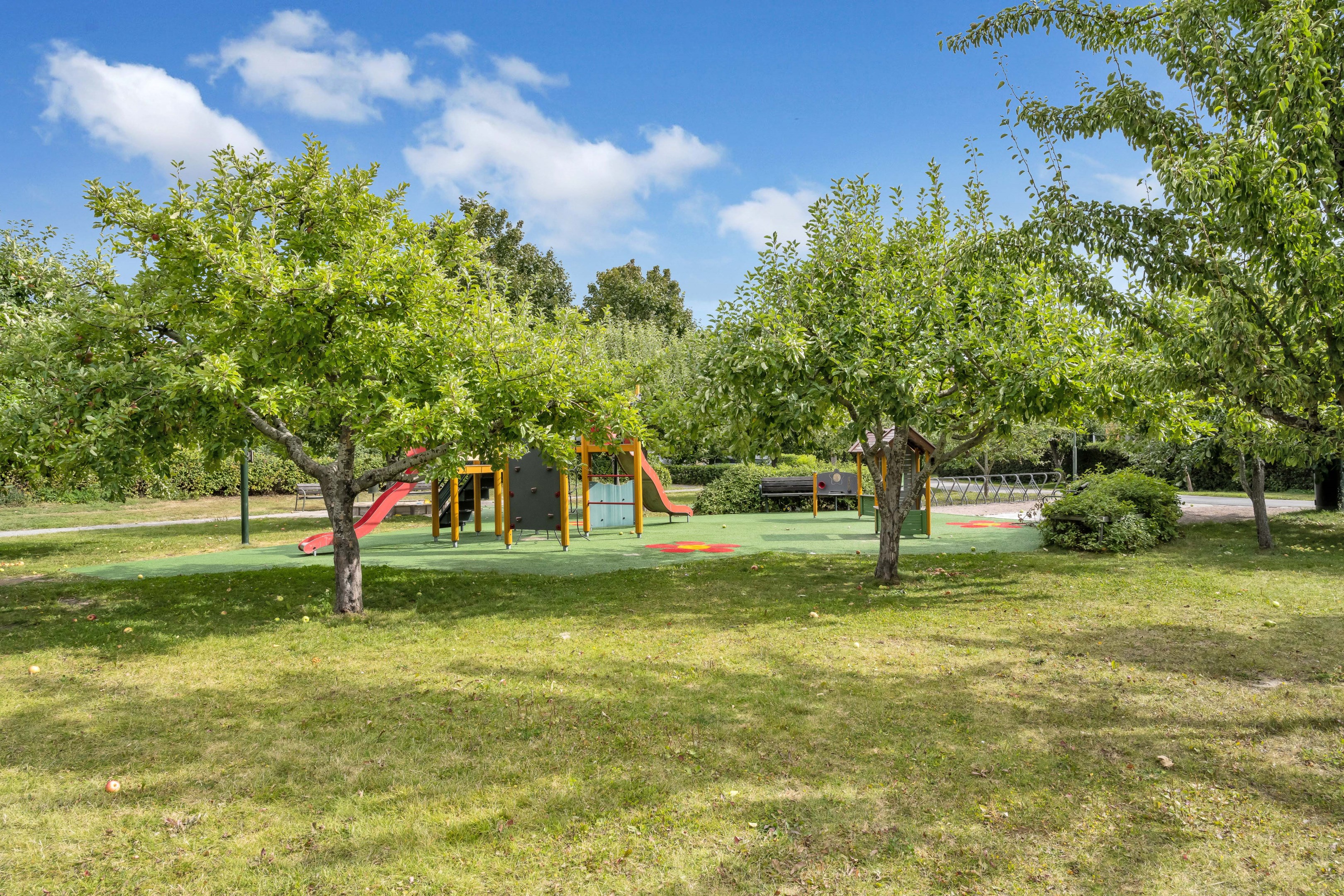 Bostadsbild från Klarbärsgatan 95, Såld i Slavsta, Uppsala