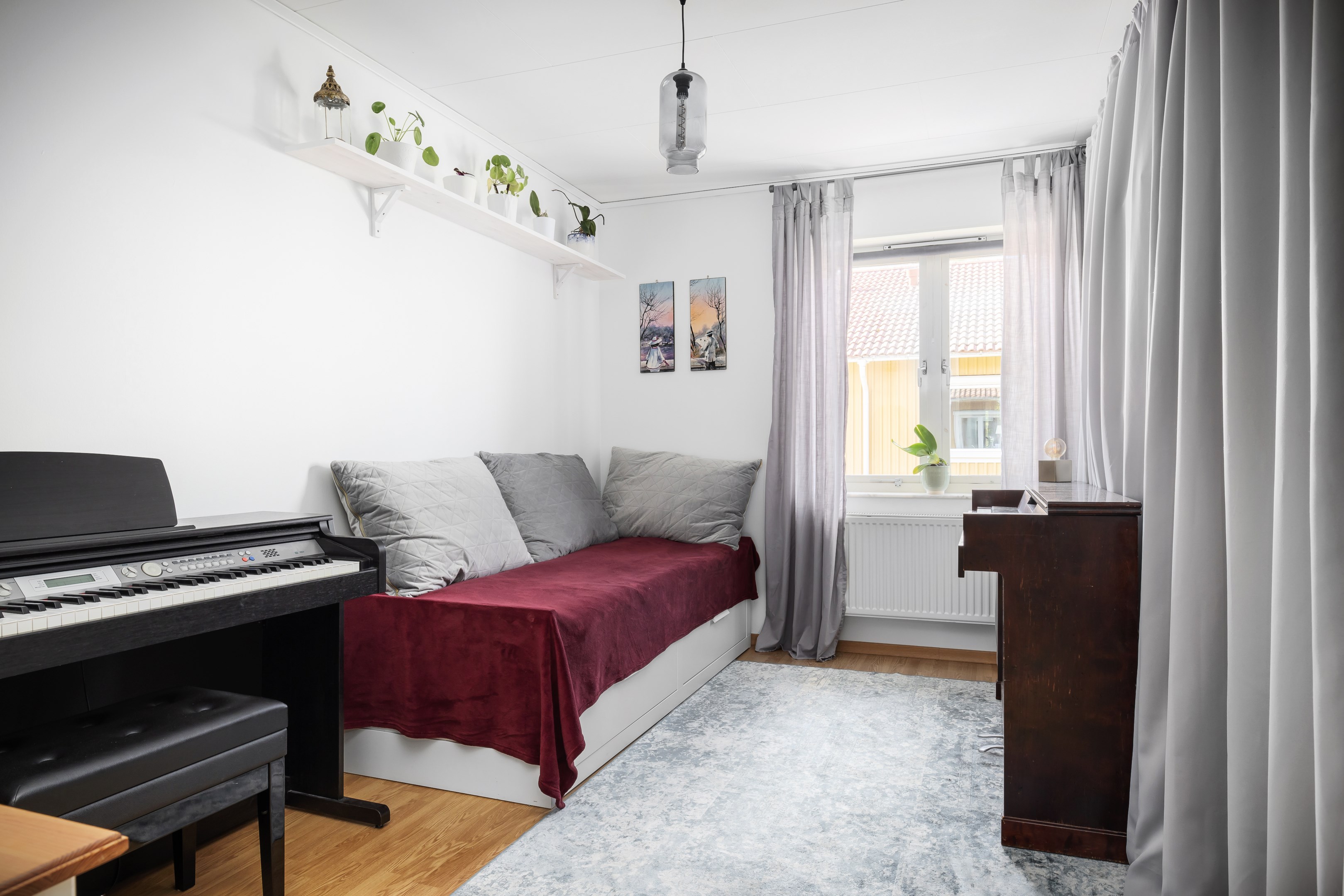 Bostadsbild från Entitevägen 1, Såld i Ösbydalen, Värmdö