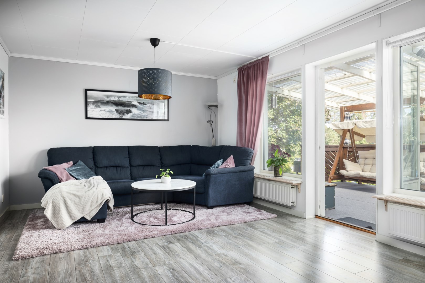 Bostadsbild från Entitevägen 1, Såld i Ösbydalen, Värmdö