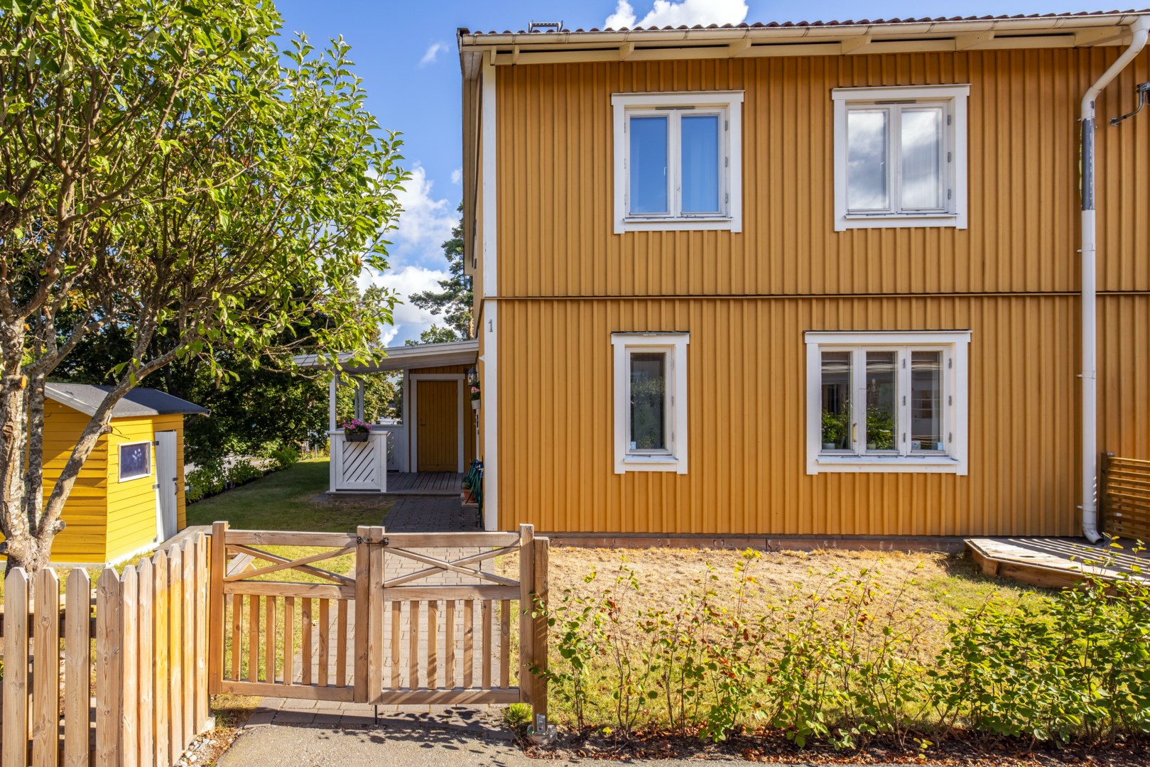 Bostadsbild från Entitevägen 1, Såld i Ösbydalen, Värmdö