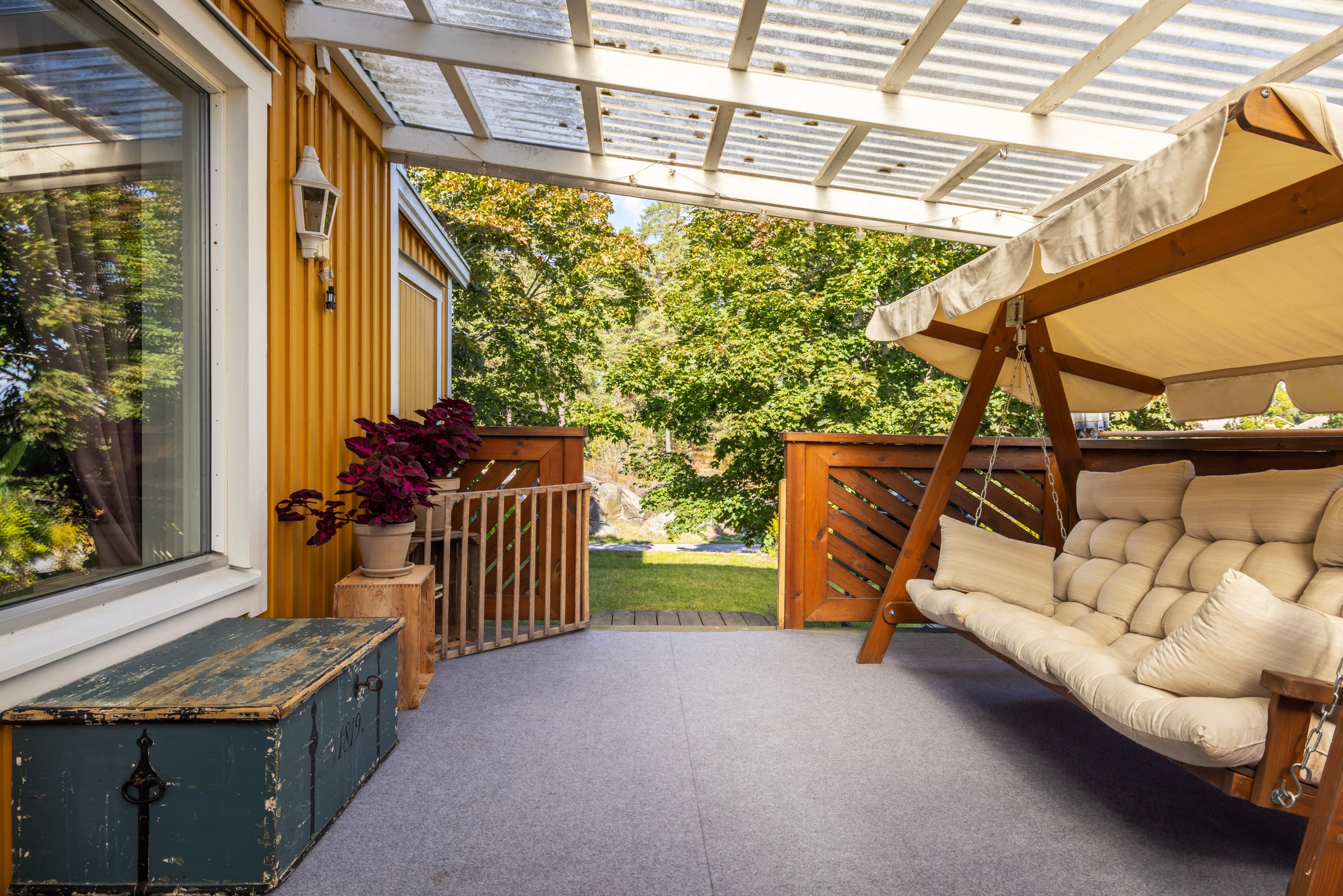 Bostadsbild från Entitevägen 1, Såld i Ösbydalen, Värmdö