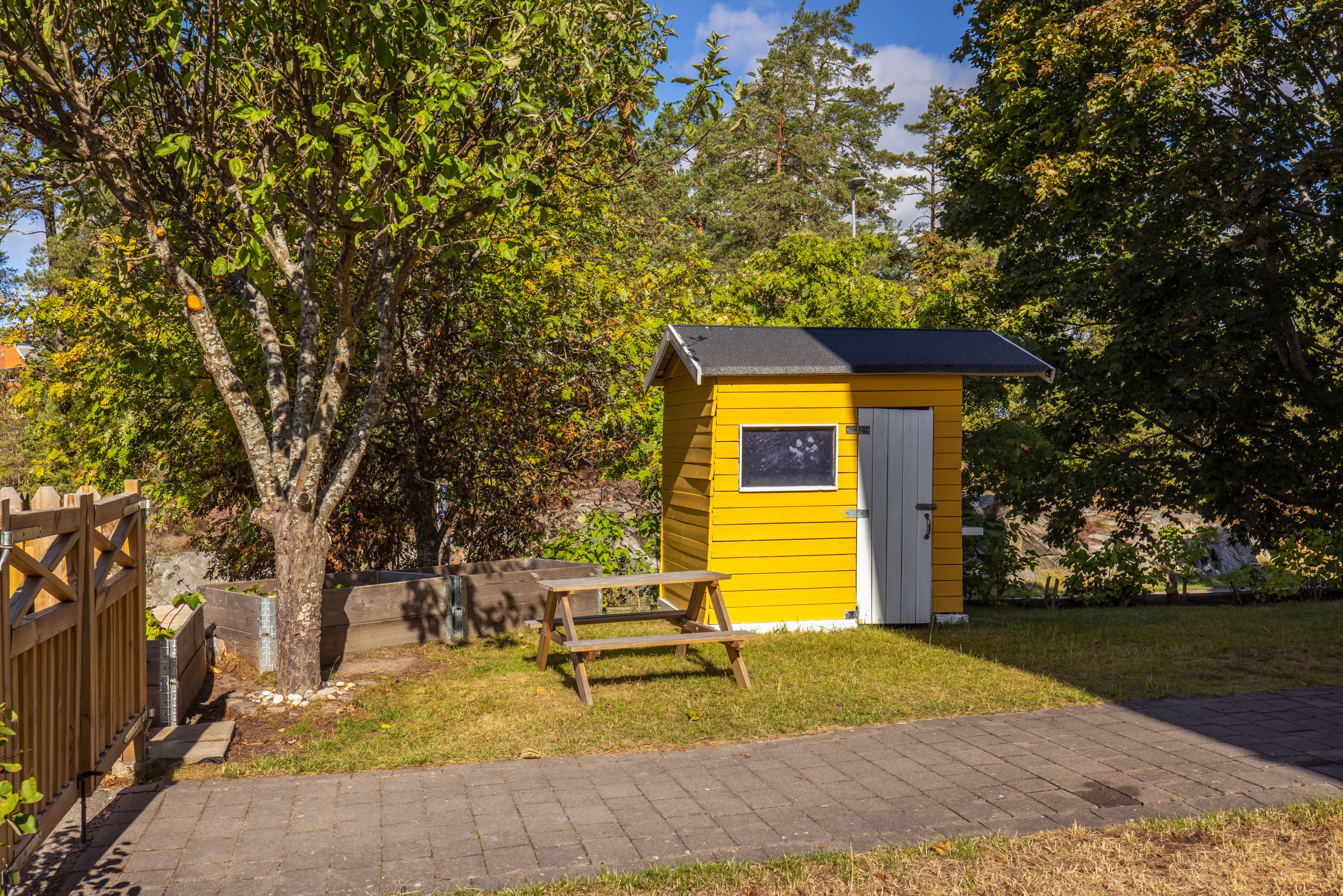 Bostadsbild från Entitevägen 1, Såld i Ösbydalen, Värmdö