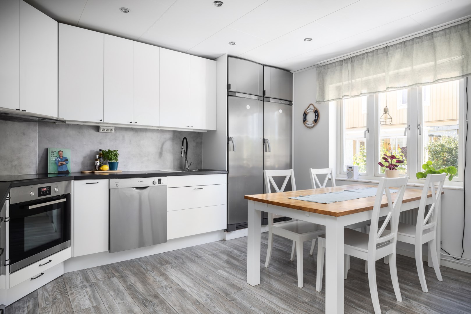 Bostadsbild från Entitevägen 1, Såld i Ösbydalen, Värmdö