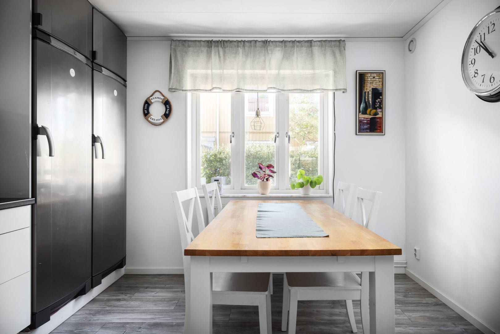 Bostadsbild från Entitevägen 1, Såld i Ösbydalen, Värmdö