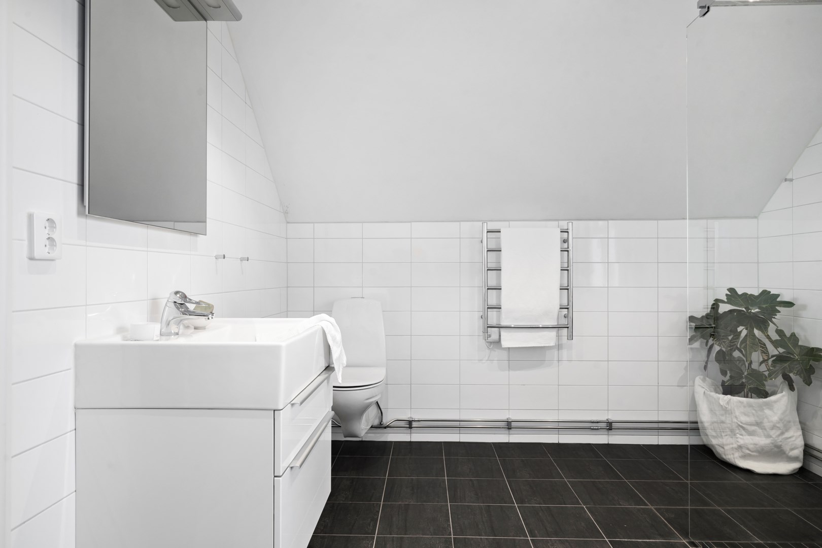 Bostadsbild från Grandungevägen 16, Såld i Norby, Uppsala