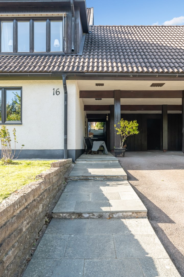 Bostadsbild från Grandungevägen 16, Såld i Norby, Uppsala