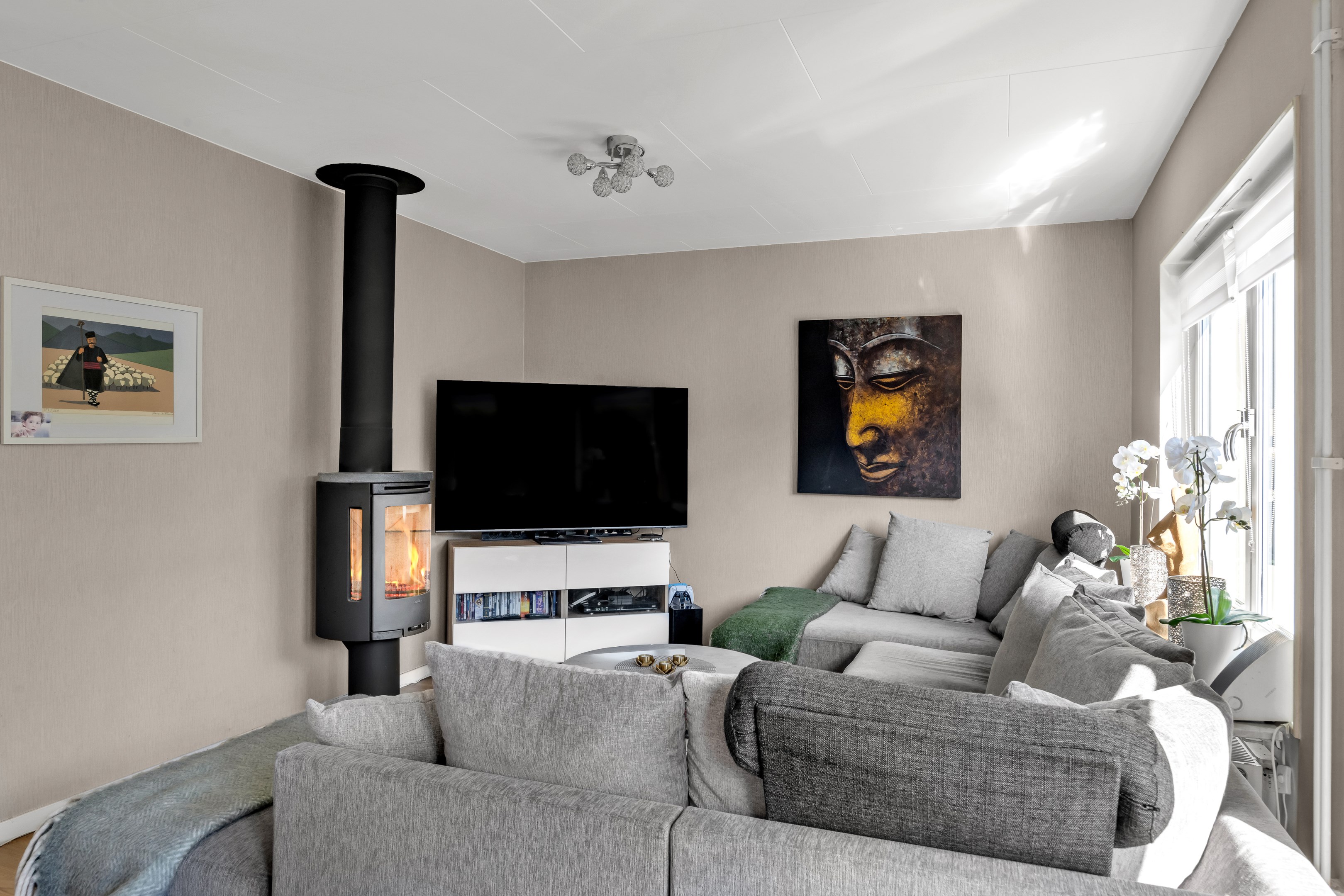 Bostadsbild från Pimpstensvägen 64, Såld i Herrhagen, Uppsala