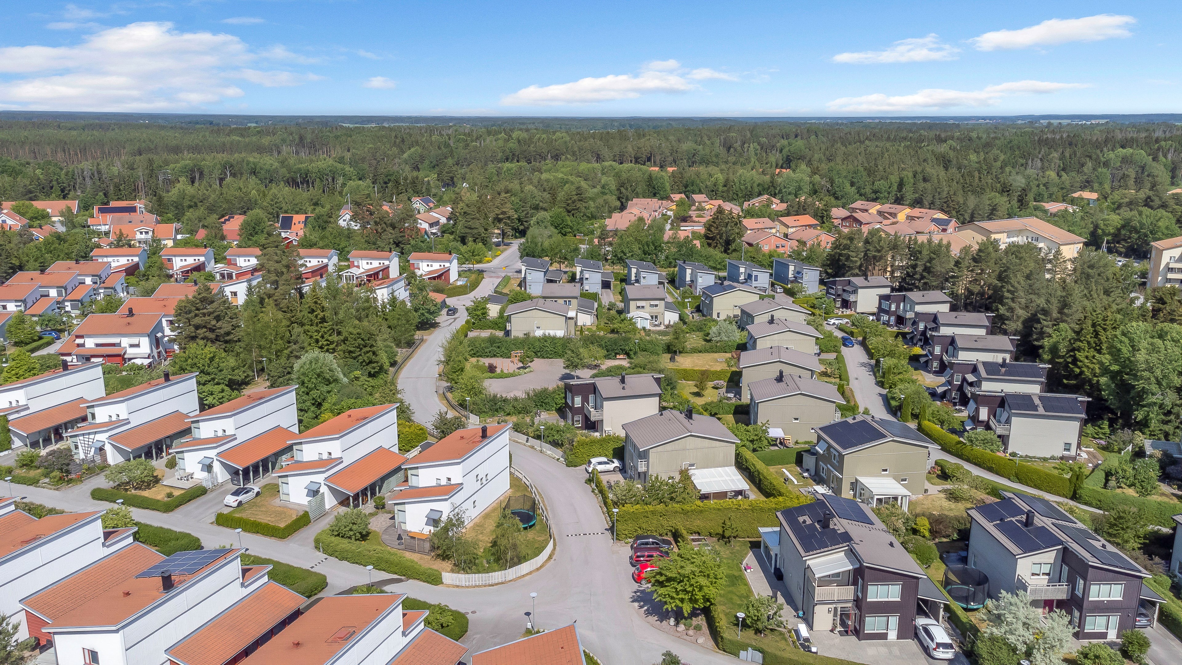 Bostadsbild från Pimpstensvägen 64, Såld i Herrhagen, Uppsala