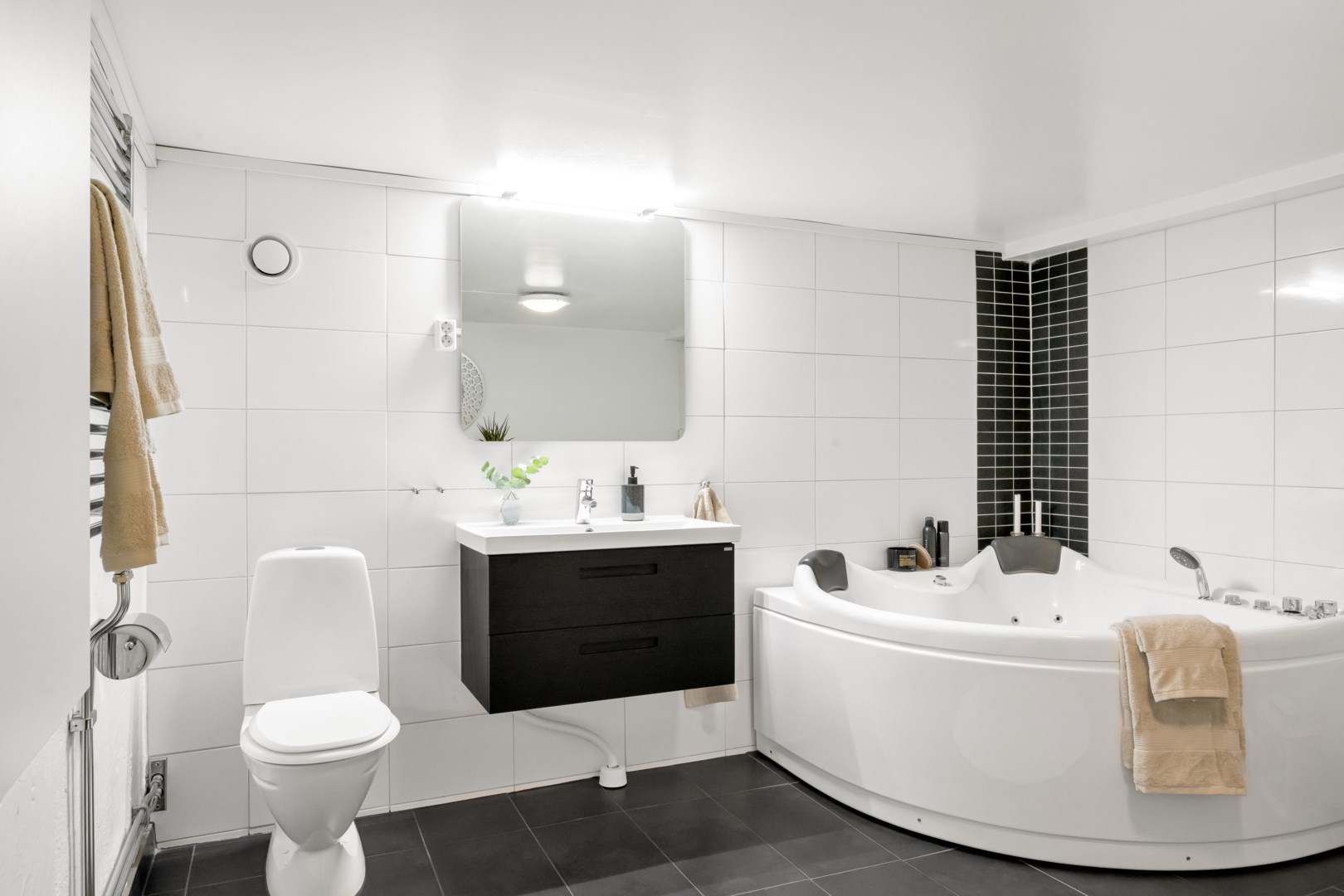 Bostadsbild från Smedsbylegatan 27, Såld i Fålhagen, Uppsala