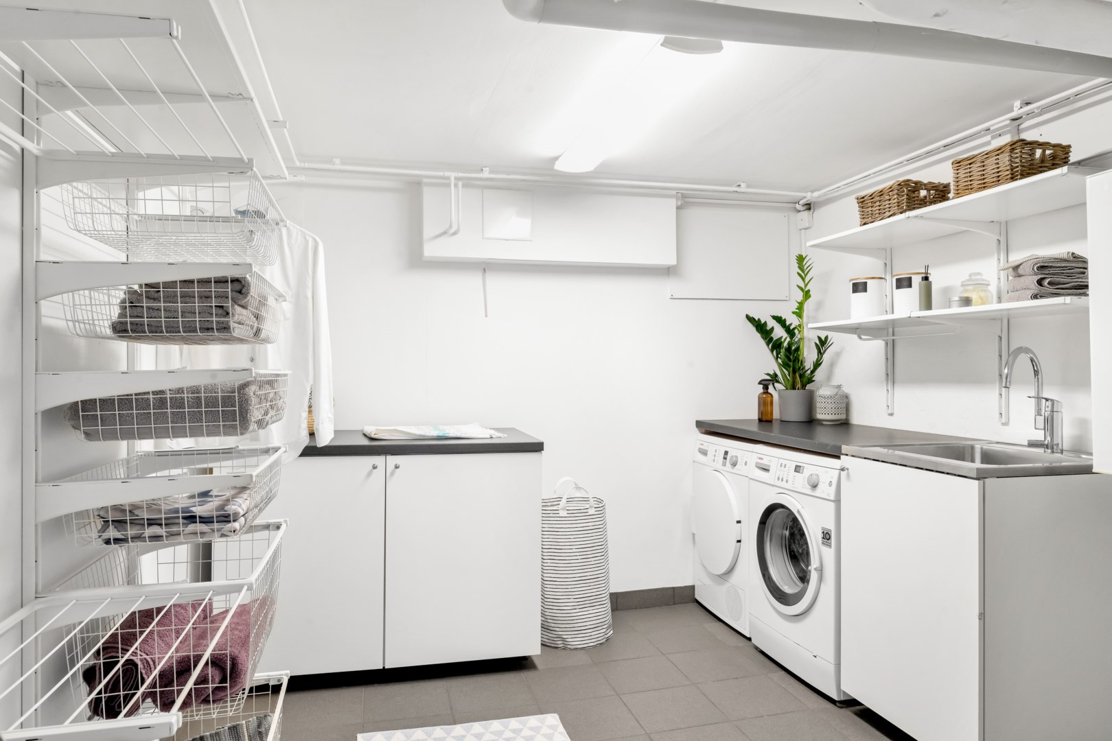 Bostadsbild från Smedsbylegatan 27, Såld i Fålhagen, Uppsala