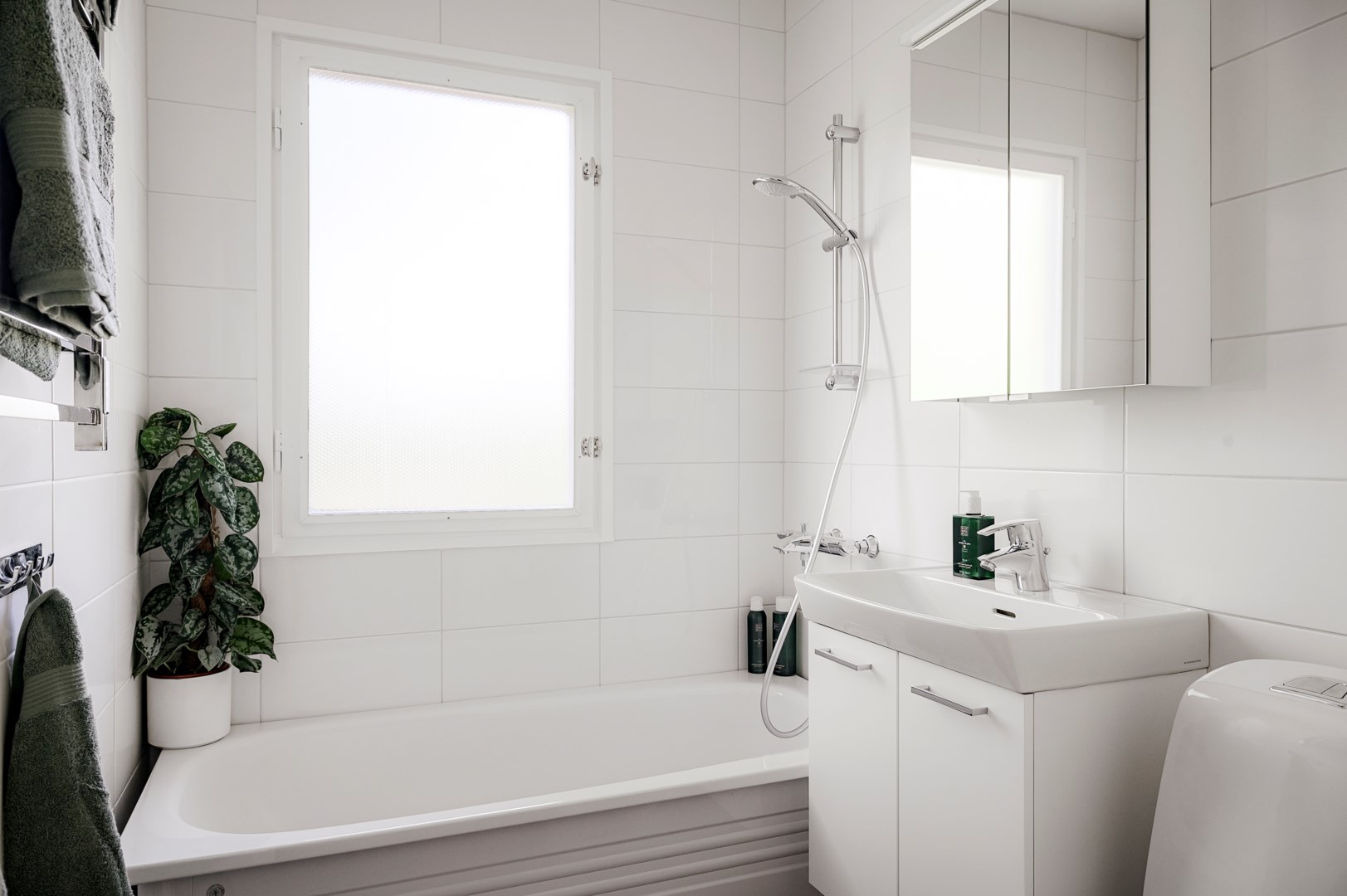 Bostadsbild från Barnhemsvägen 4, Såld i Skuru, Nacka