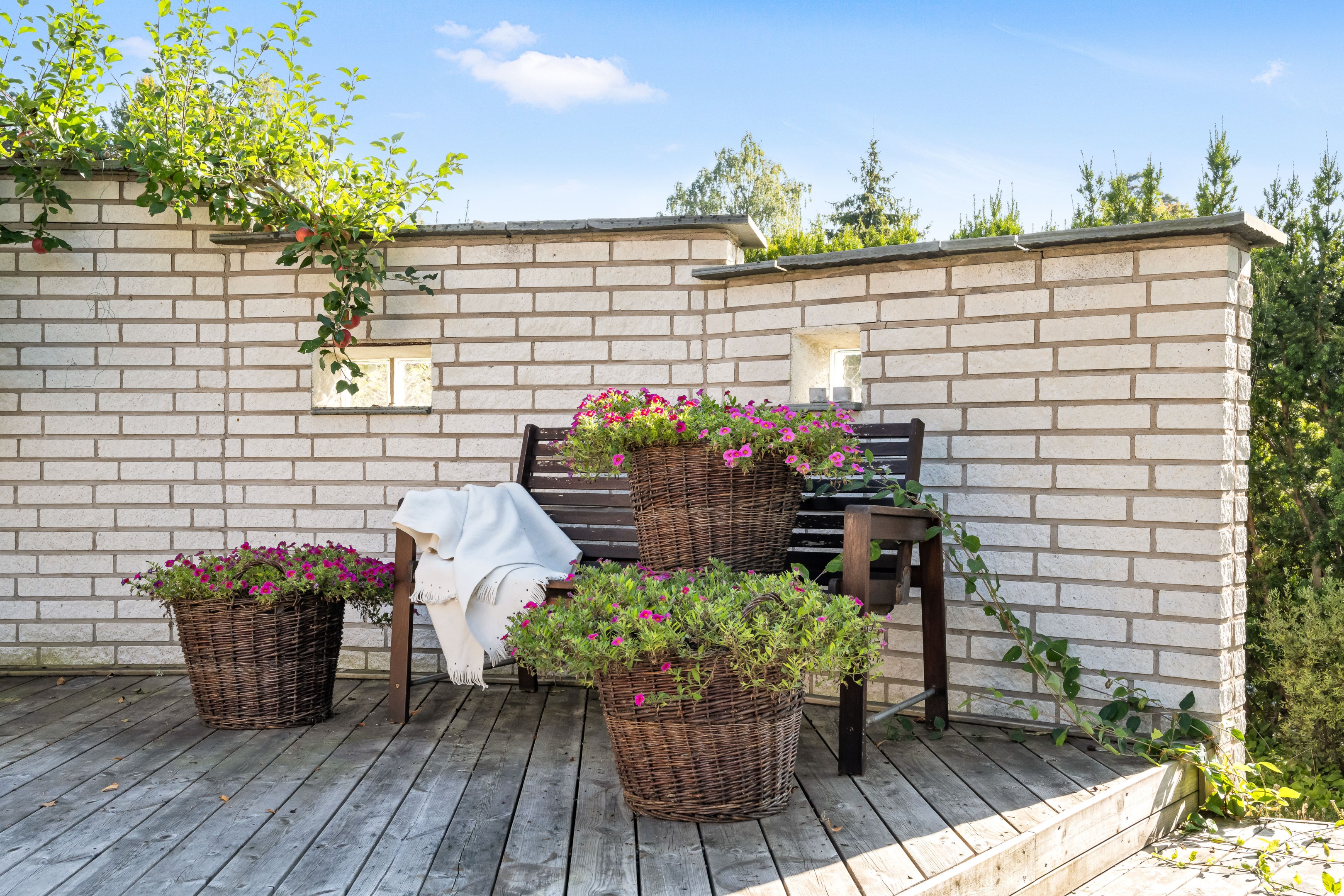 Bostadsbild från Ekolnsvägen 13A, Såld i Sunnersta, Uppsala