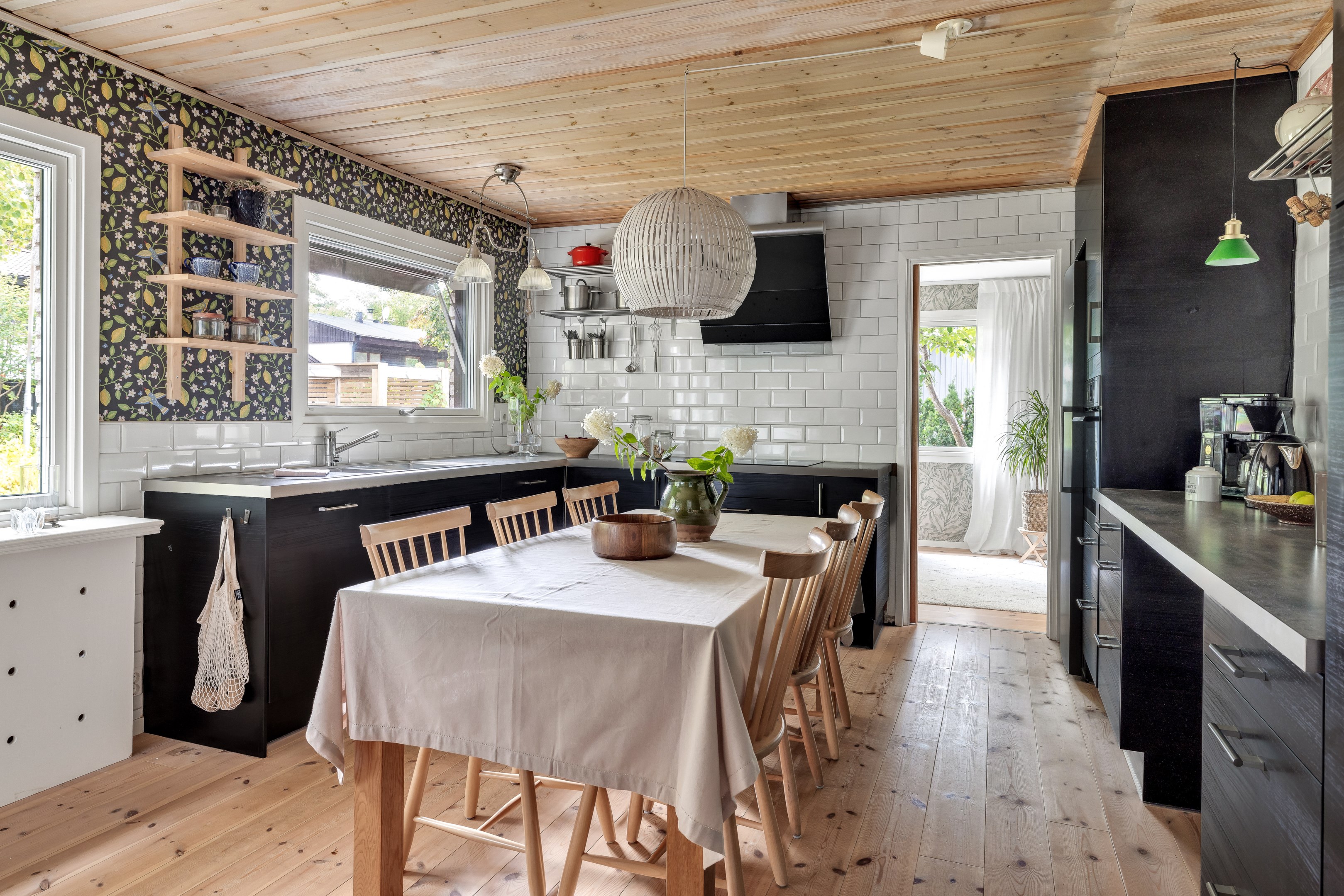 Bostadsbild från Ekolnsvägen 13A, Såld i Sunnersta, Uppsala