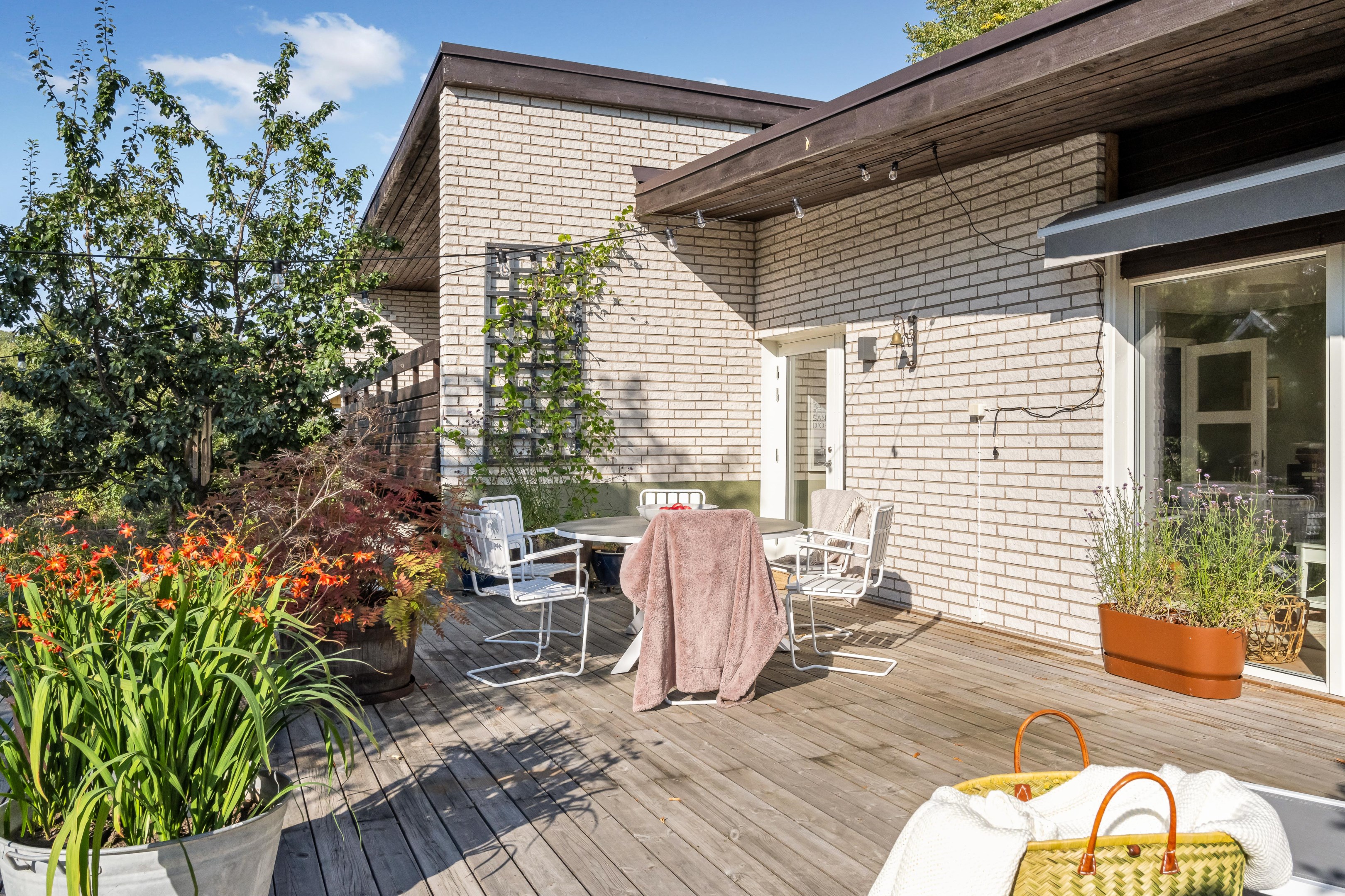 Bostadsbild från Ekolnsvägen 13A, Såld i Sunnersta, Uppsala