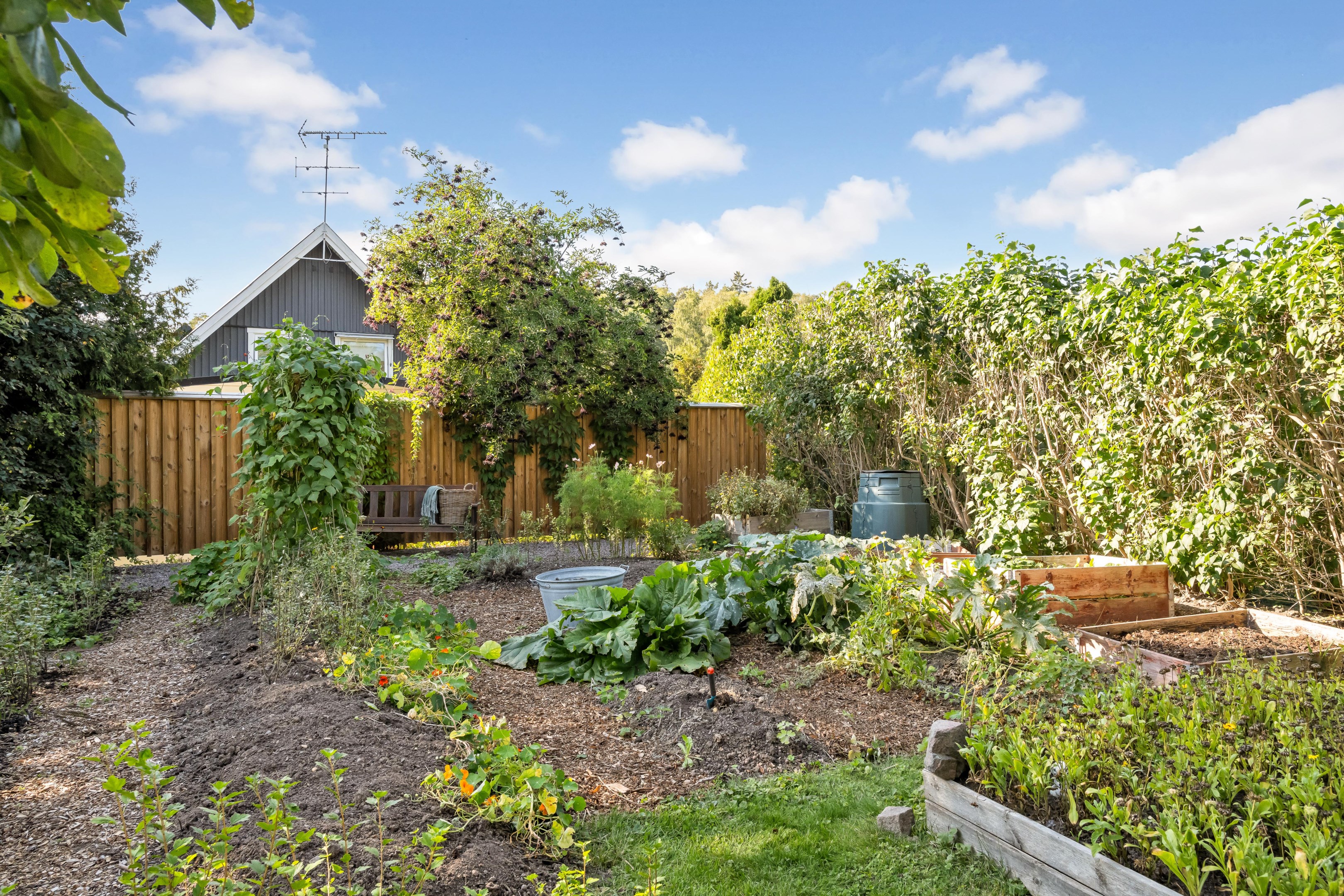 Bostadsbild från Ekolnsvägen 13A, Såld i Sunnersta, Uppsala