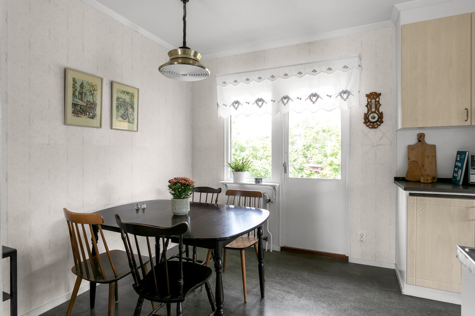 Bostadsbild från Olle åkares väg 4, Såld i Storvreta, Uppsala