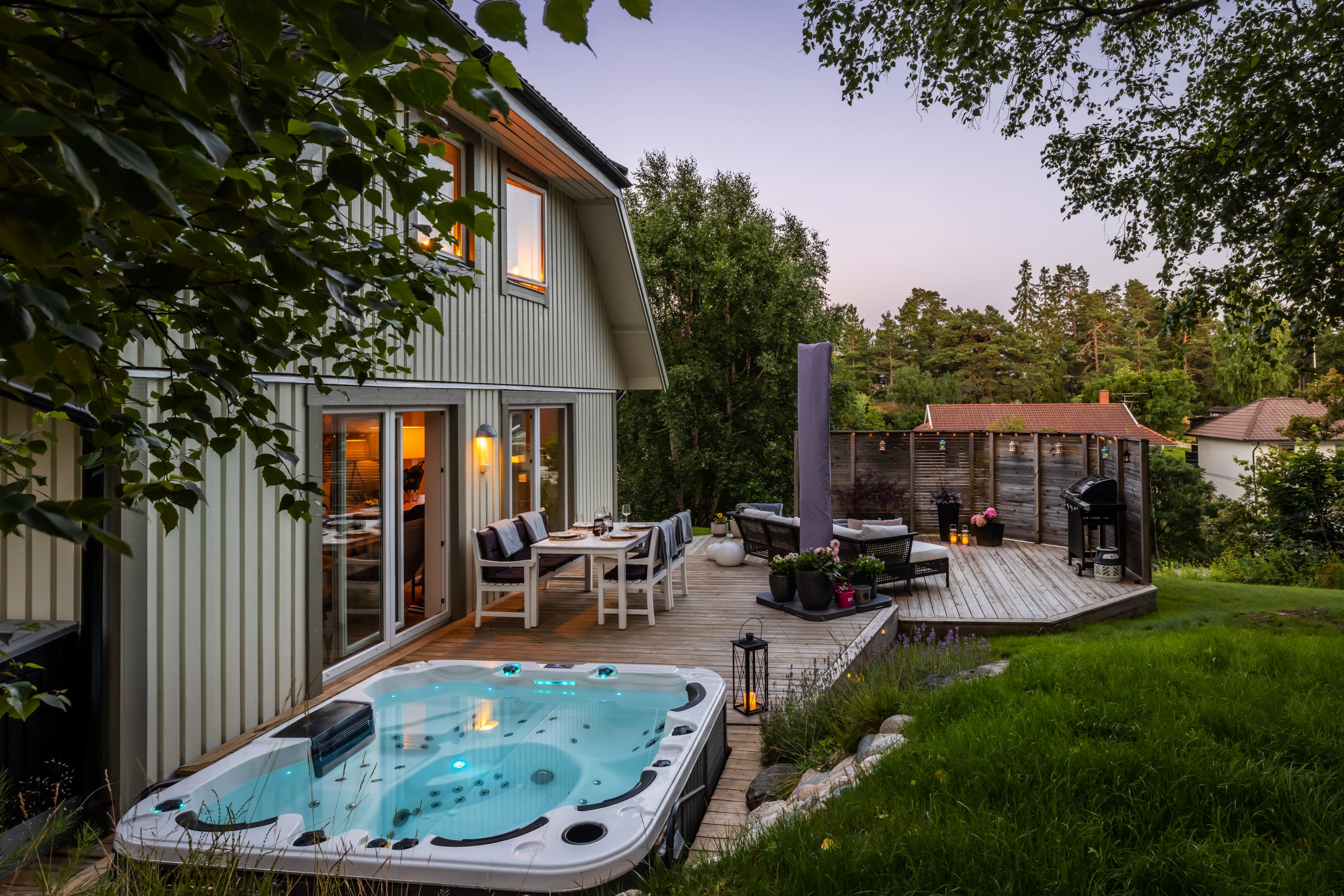 Bostadsbild från Dalkarlsvägen 16, Såld i Lännersta, Nacka