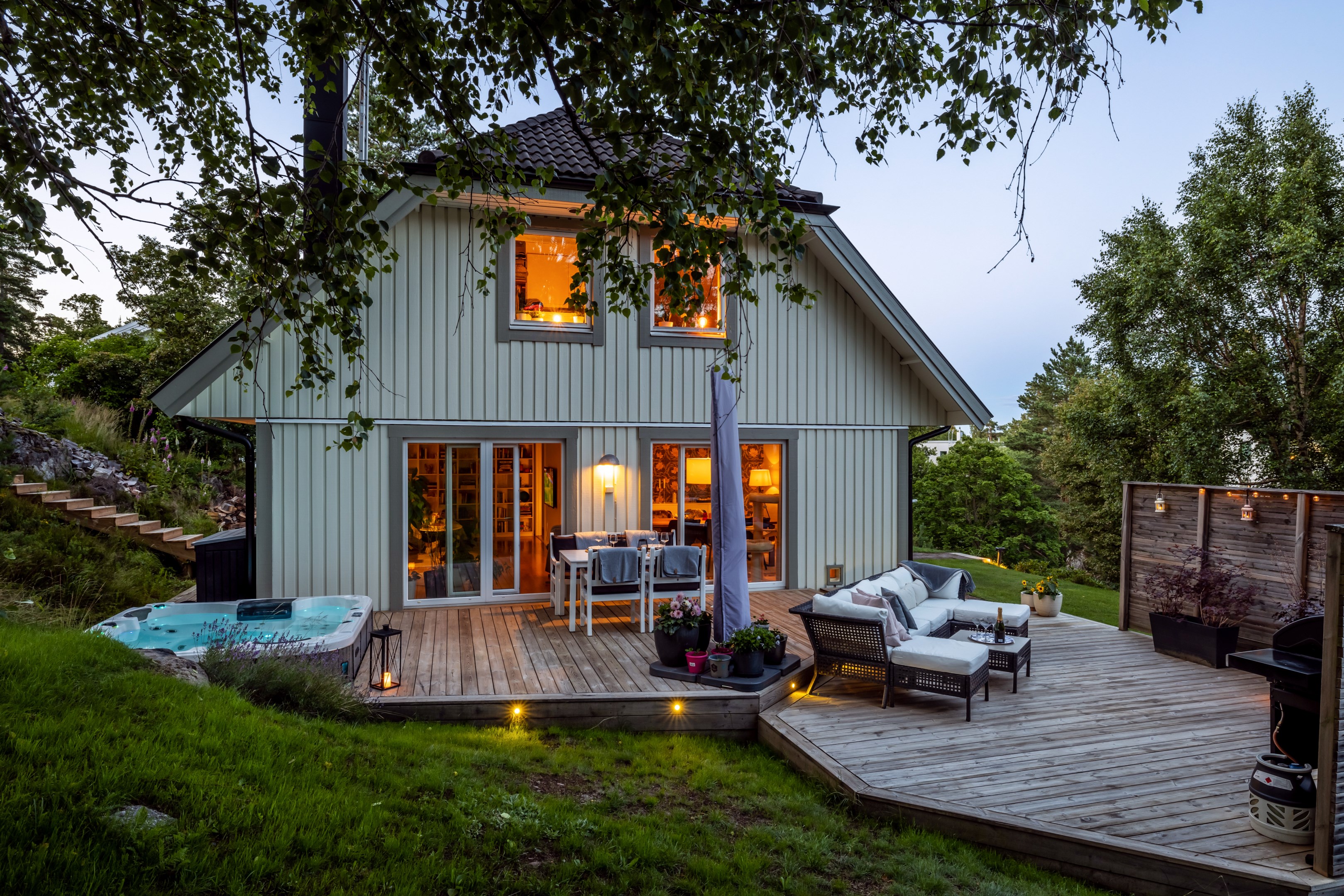 Bostadsbild från Dalkarlsvägen 16, Såld i Lännersta, Nacka