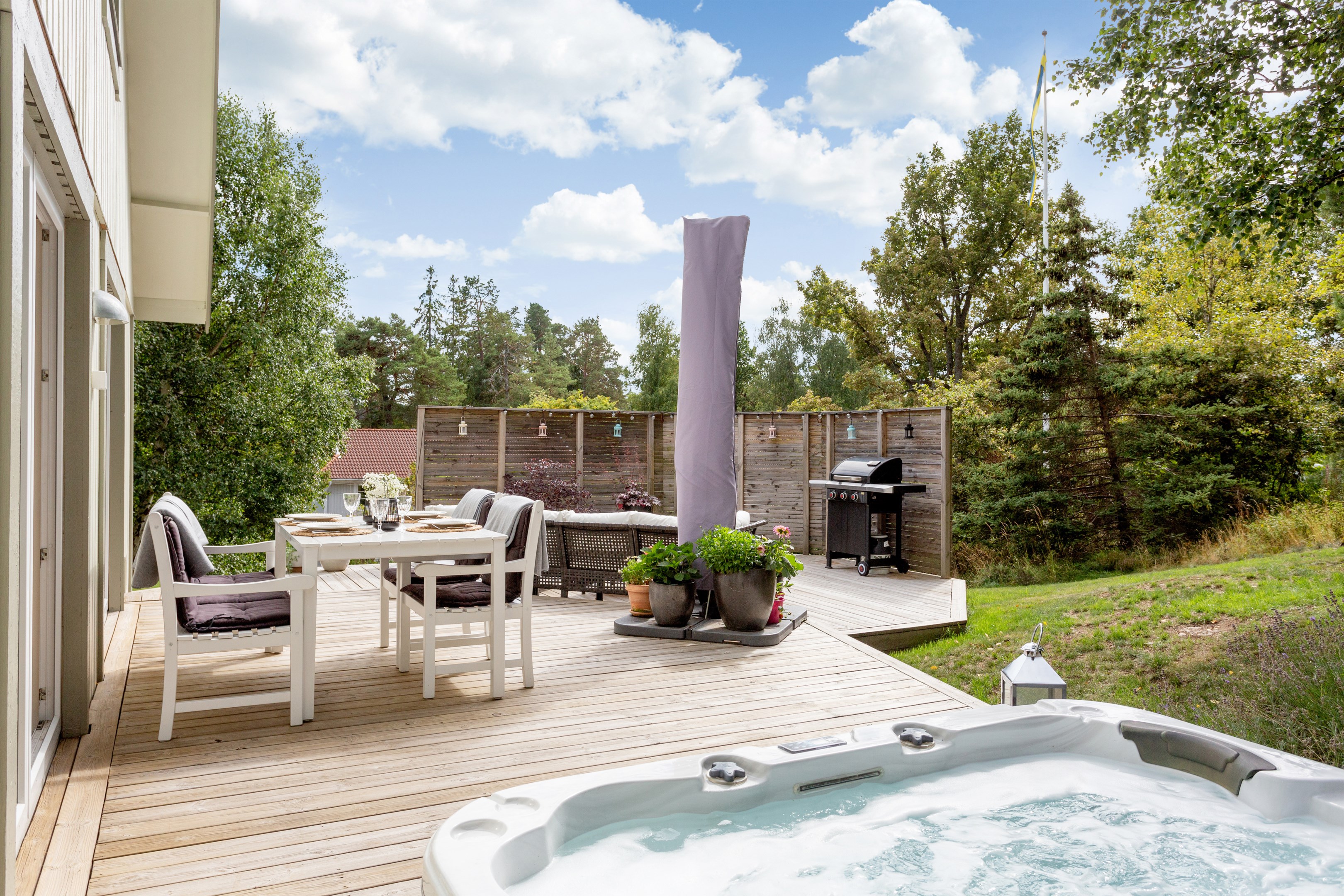 Bostadsbild från Dalkarlsvägen 16, Såld i Lännersta, Nacka