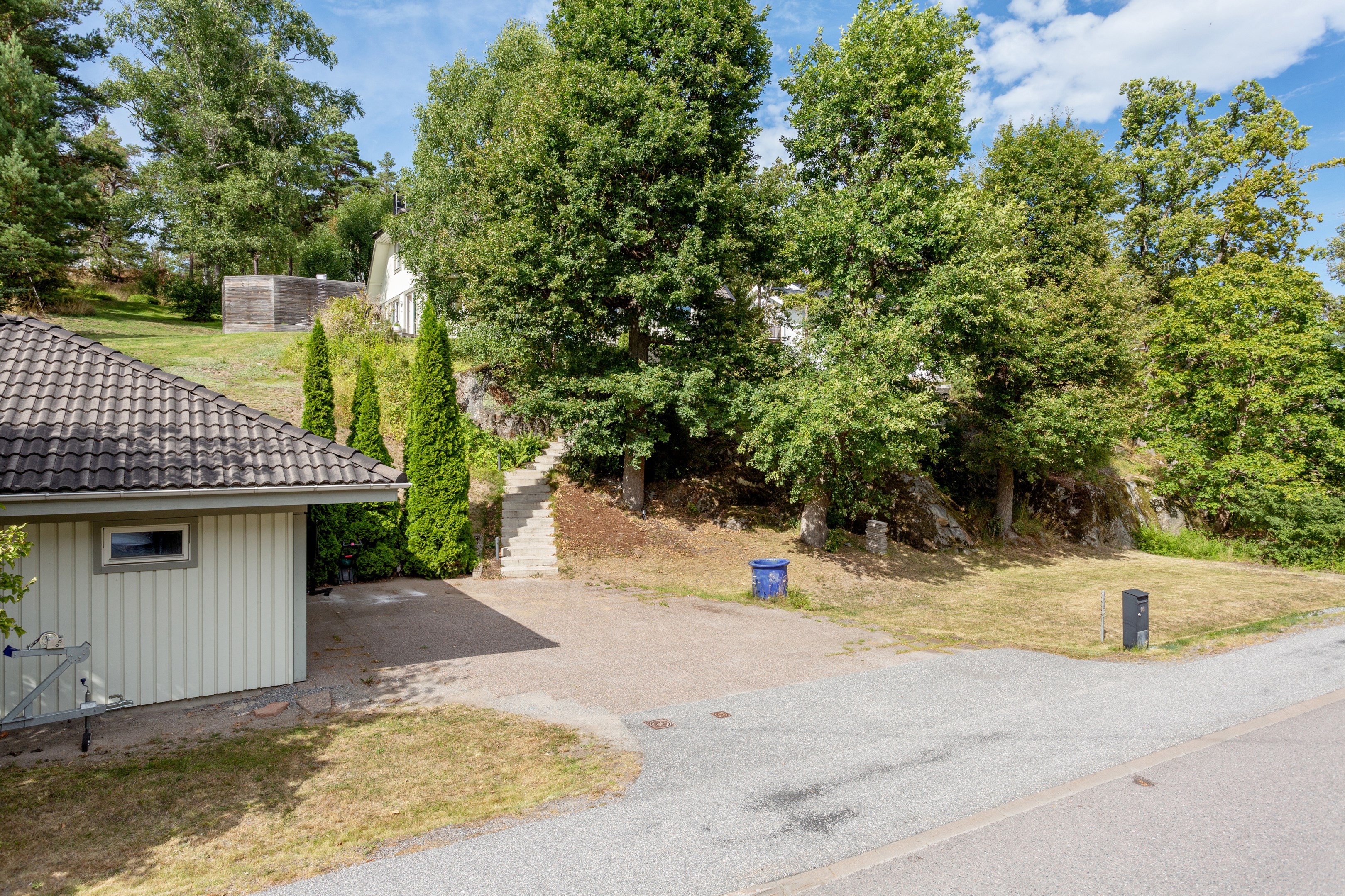 Bostadsbild från Dalkarlsvägen 16, Såld i Lännersta, Nacka